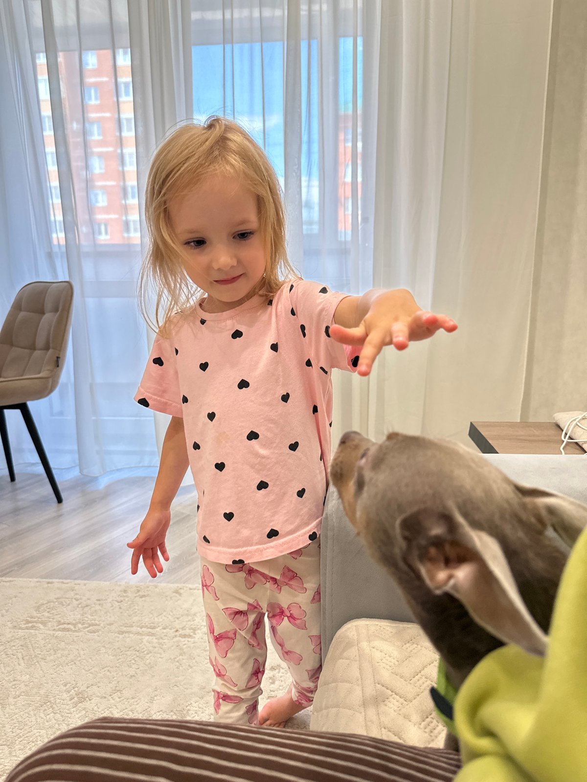 Morning family moments captured in Chaikovsky home