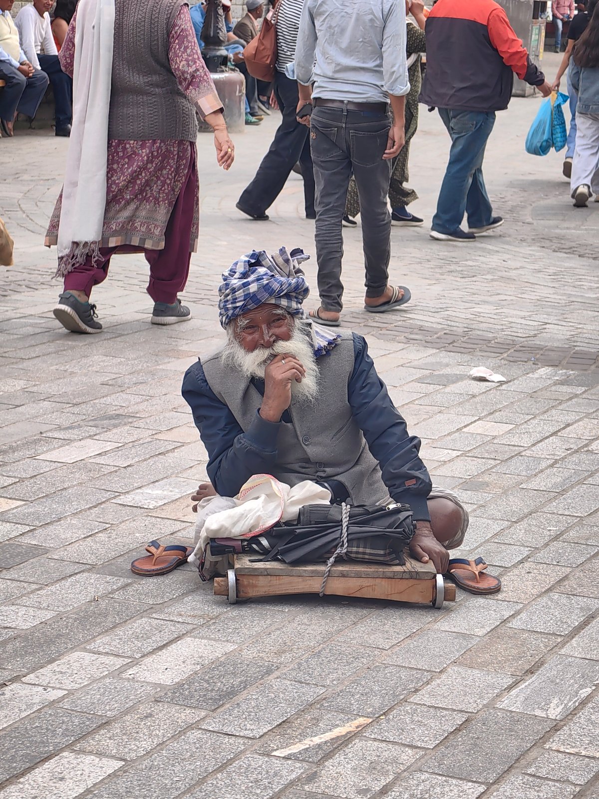 Manali street food and monastery life on a busy morning