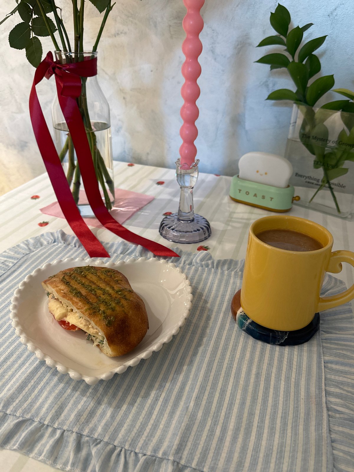 Breakfast scene documented in Šušanj, Montenegro