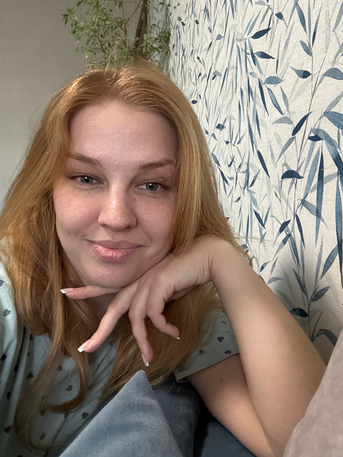 Quiet afternoon rest with Marvel puzzle in Rusanovo home