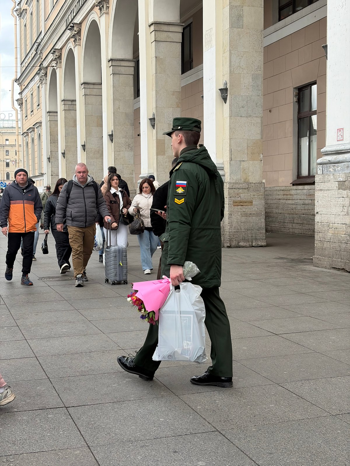 Overcast day documented across Saint Petersburg's historic landmarks