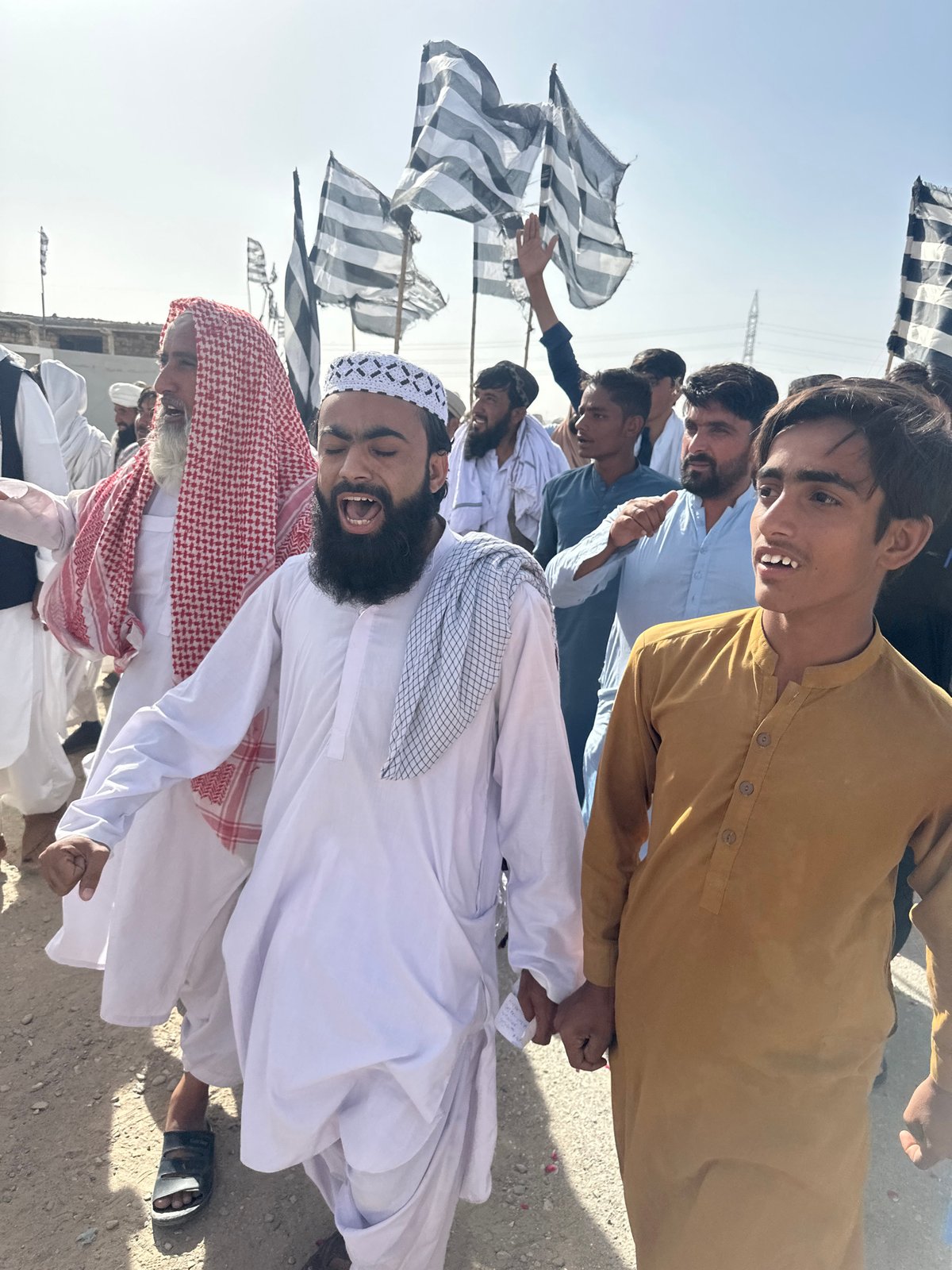 Large procession draws hundreds in Pishin, Pakistan