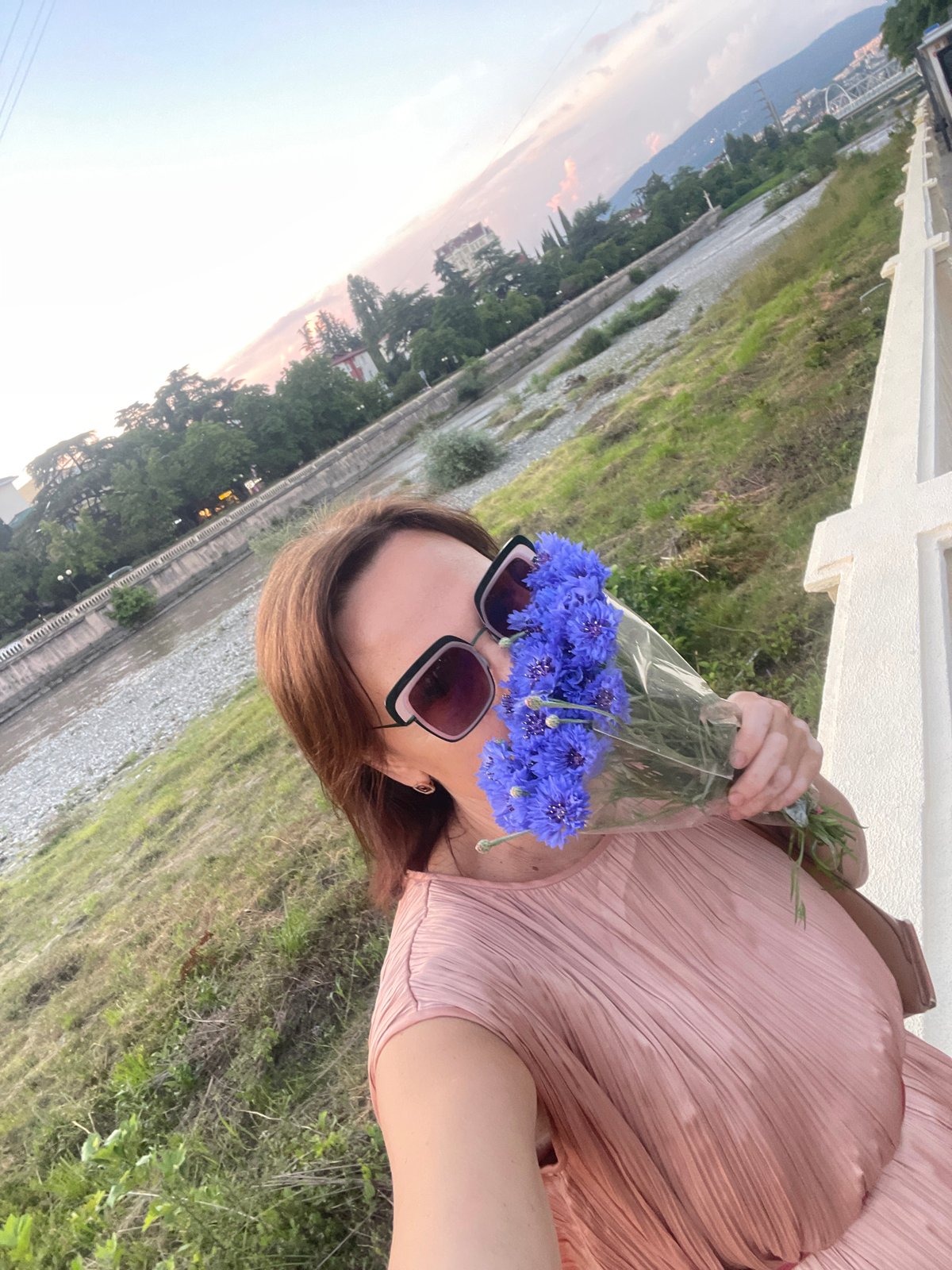 Evening stroll through illuminated Sochi parks and rose gardens