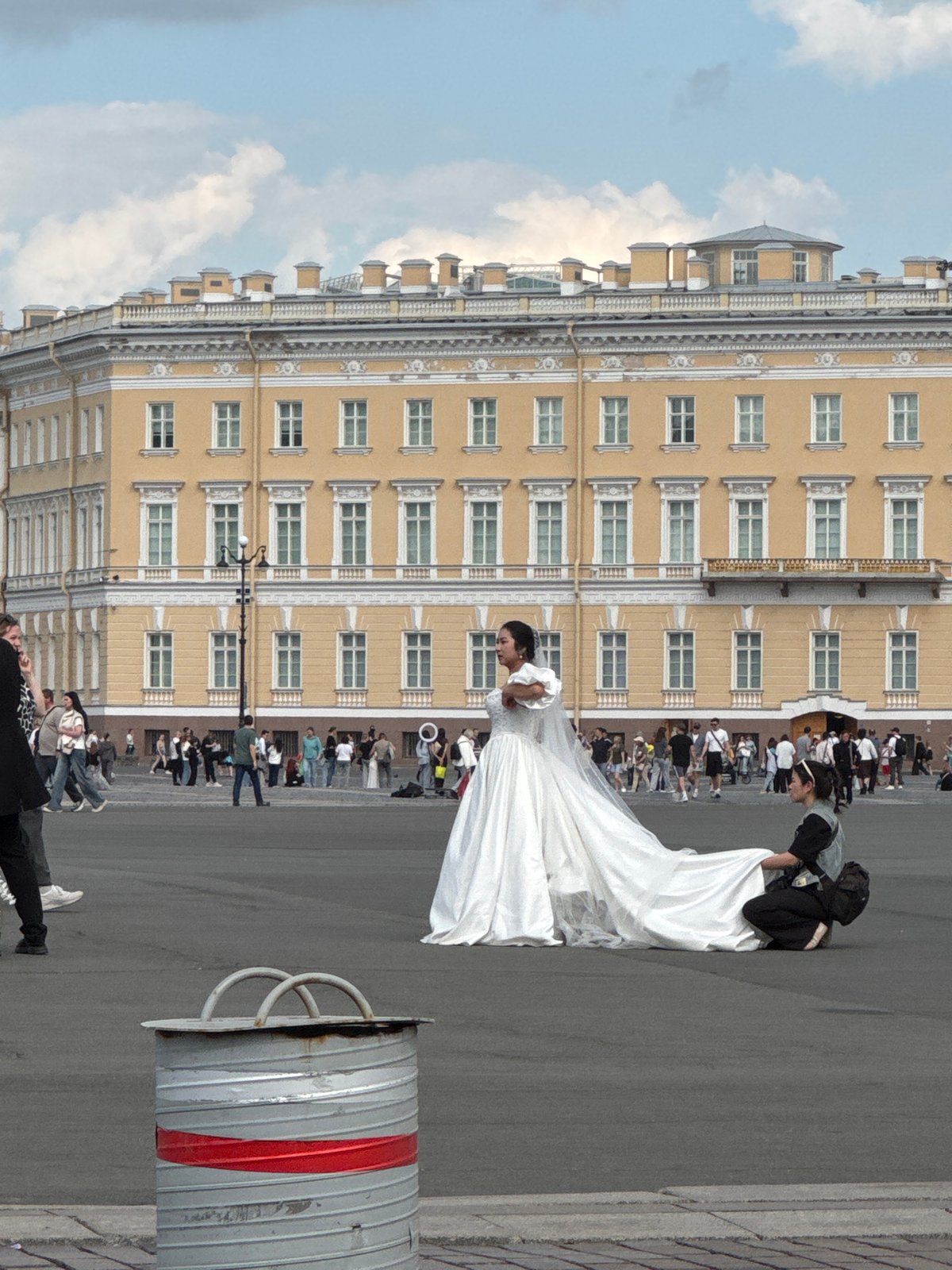 Saint Petersburg landmarks and street scenes documented across city center