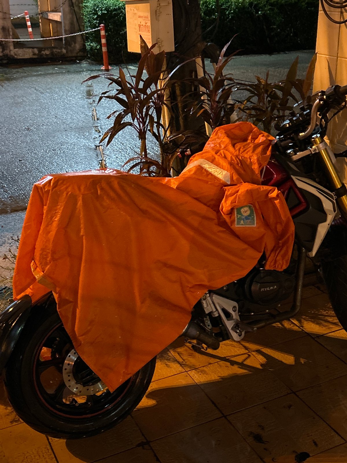 Rainy day moments captured across Thai districts