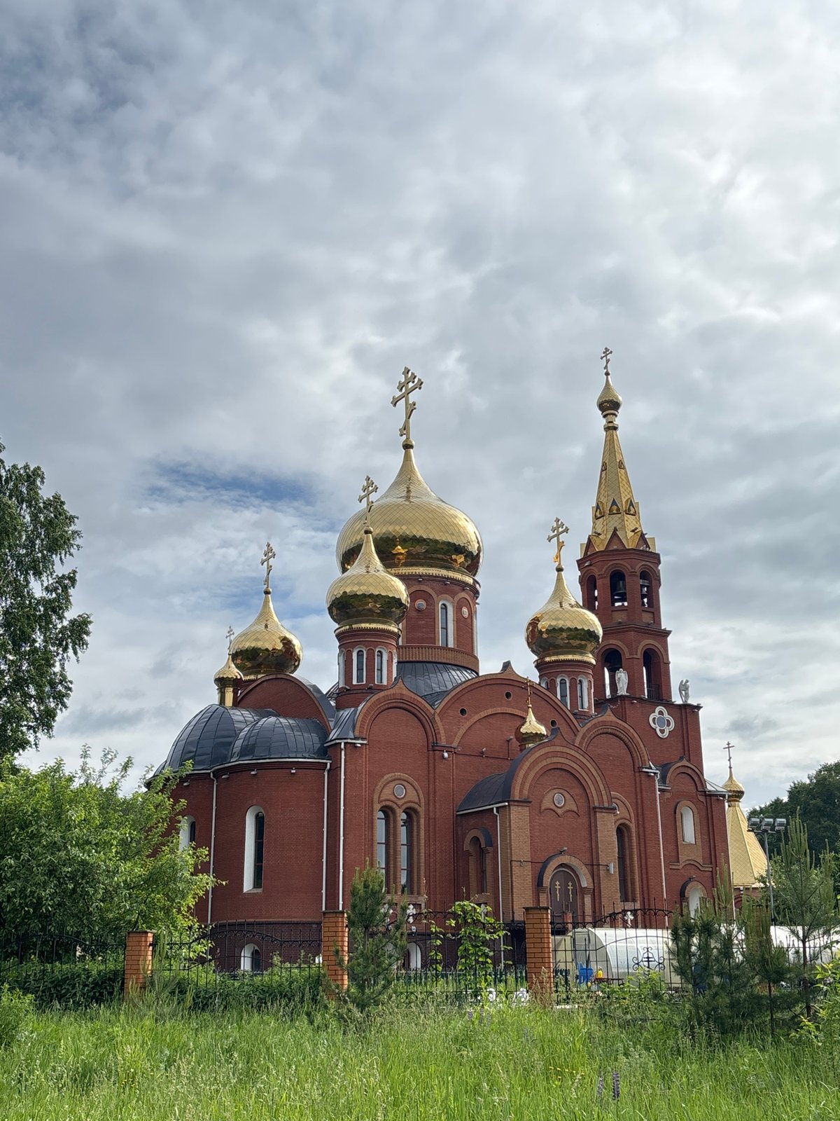 Family visit documented at Orthodox church in Chaikovsky, Russia