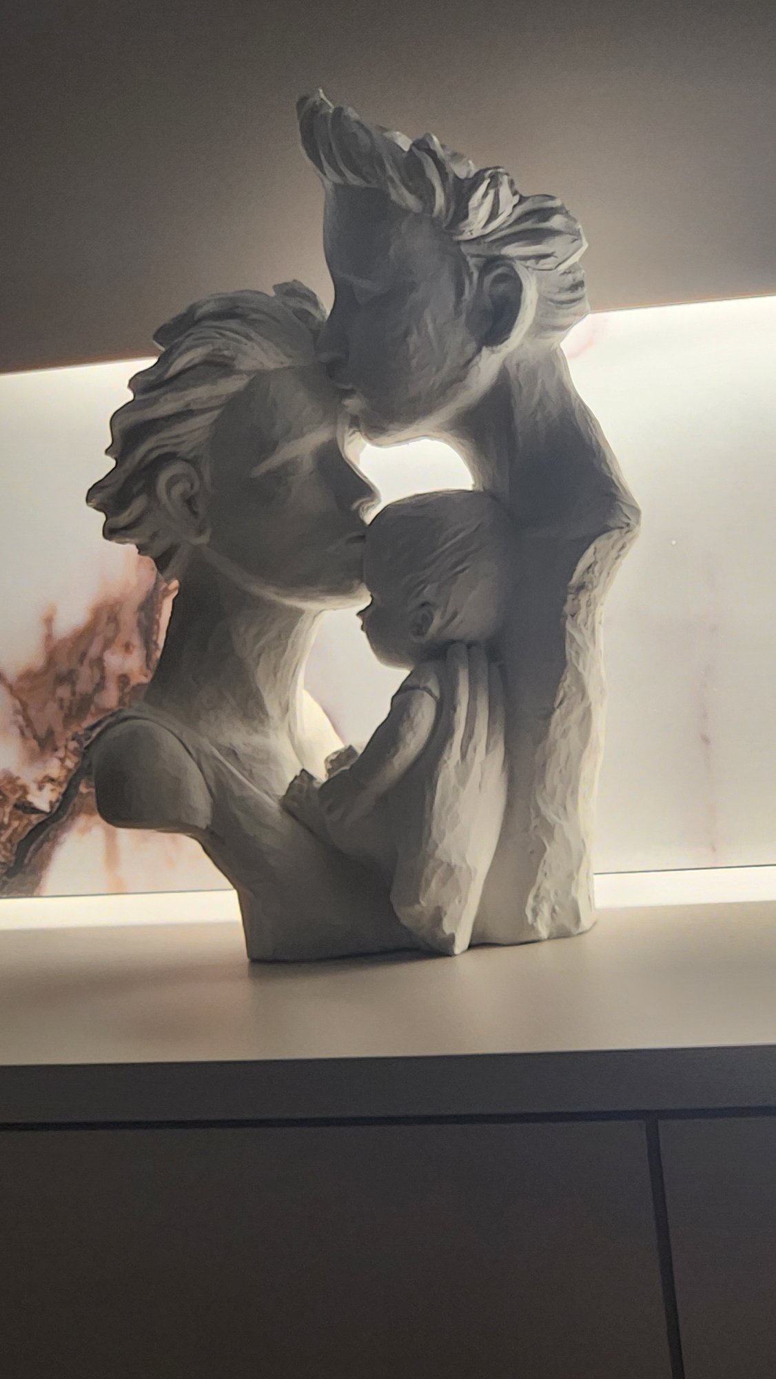 Football match footage and decorative objects from Vagharshapat