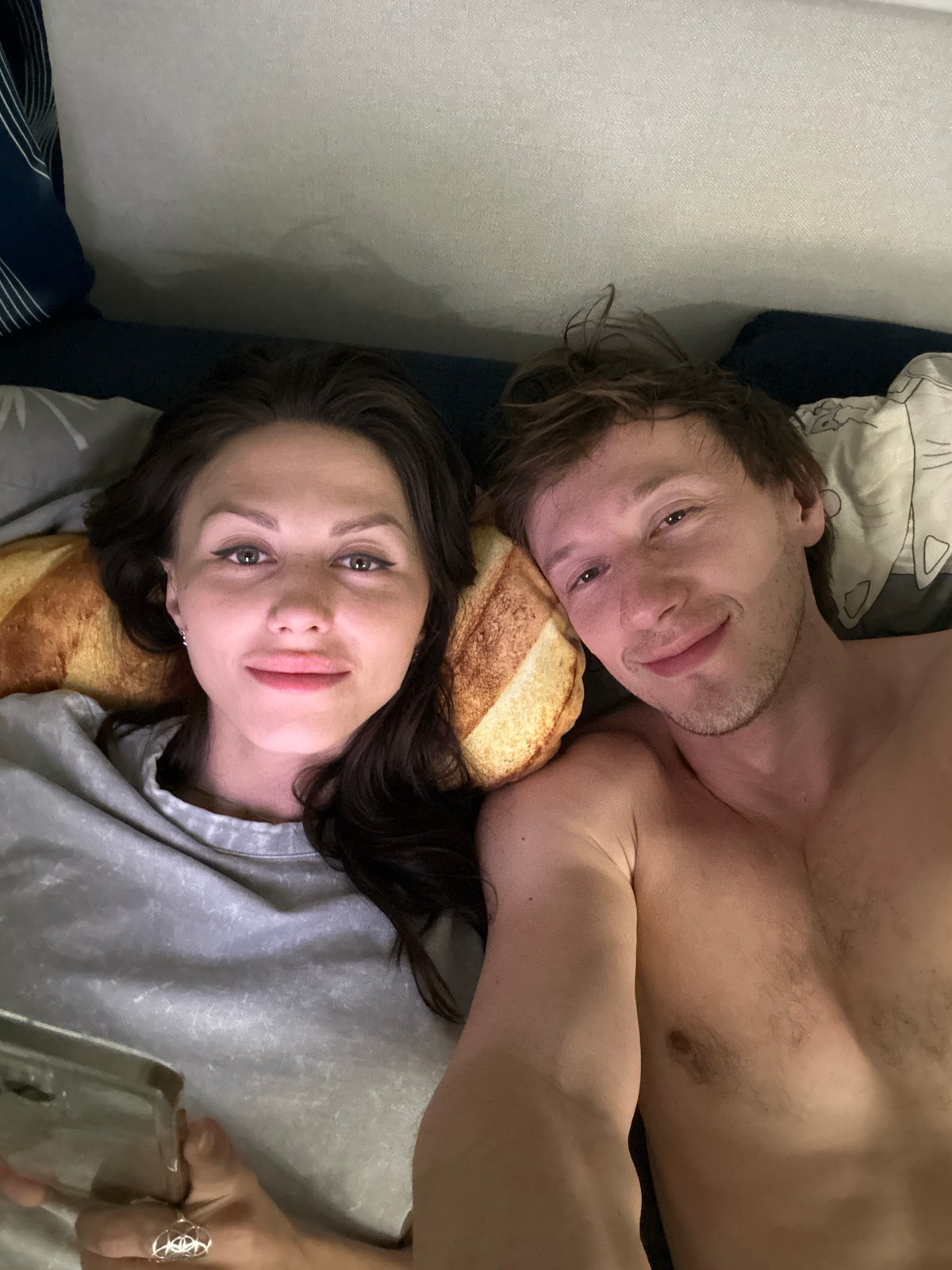 Couple's quiet evening moments documented in Murino apartment