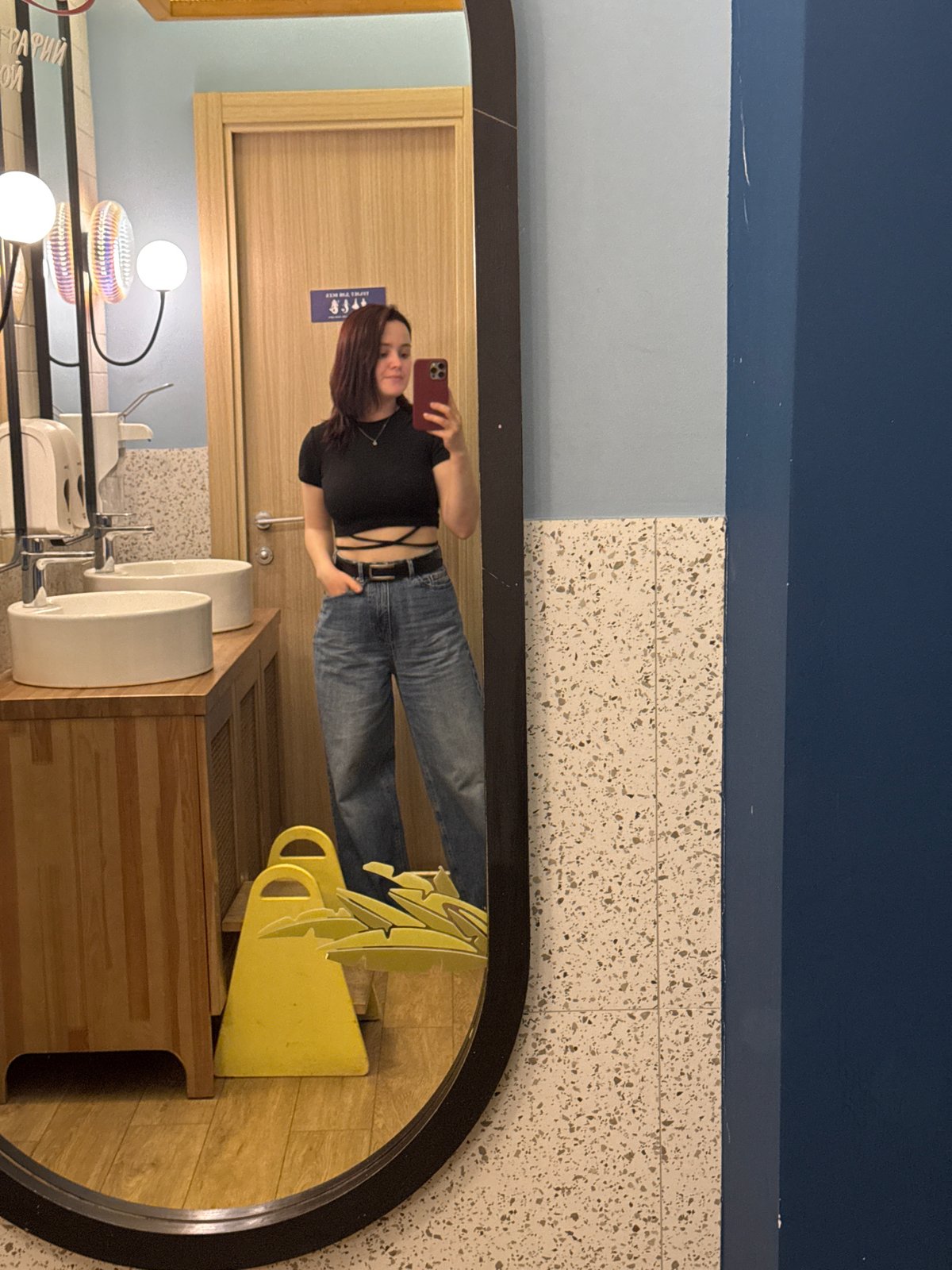 Daily life moments captured across Izhevsk locations Saturday morning