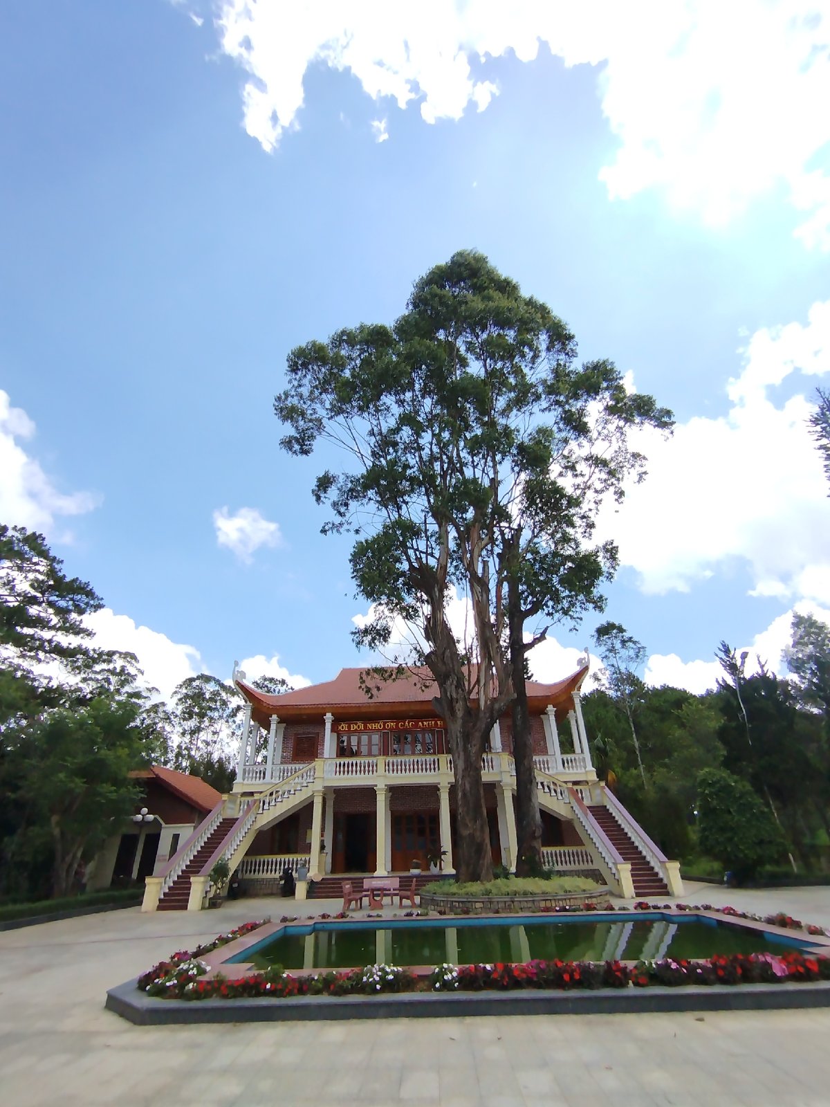 War memorial complex documented in Đà Lạt, Vietnam