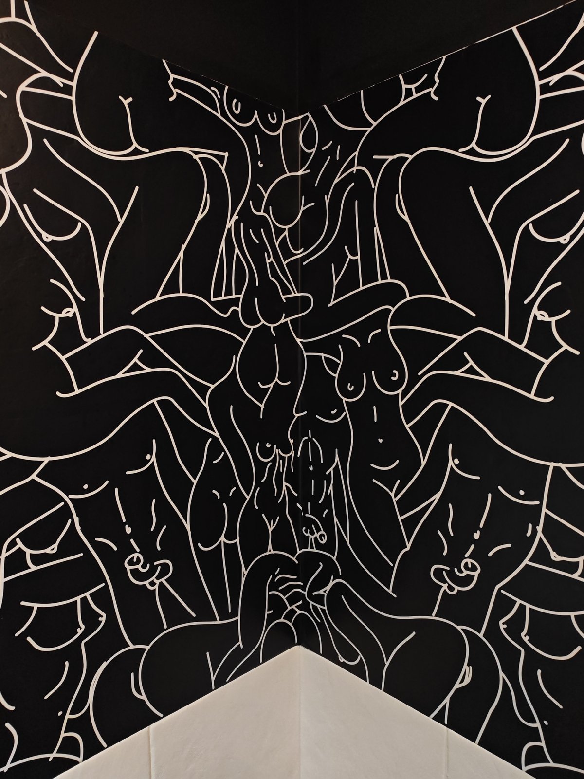 Black and white nude figure mural spotted in Sofia
