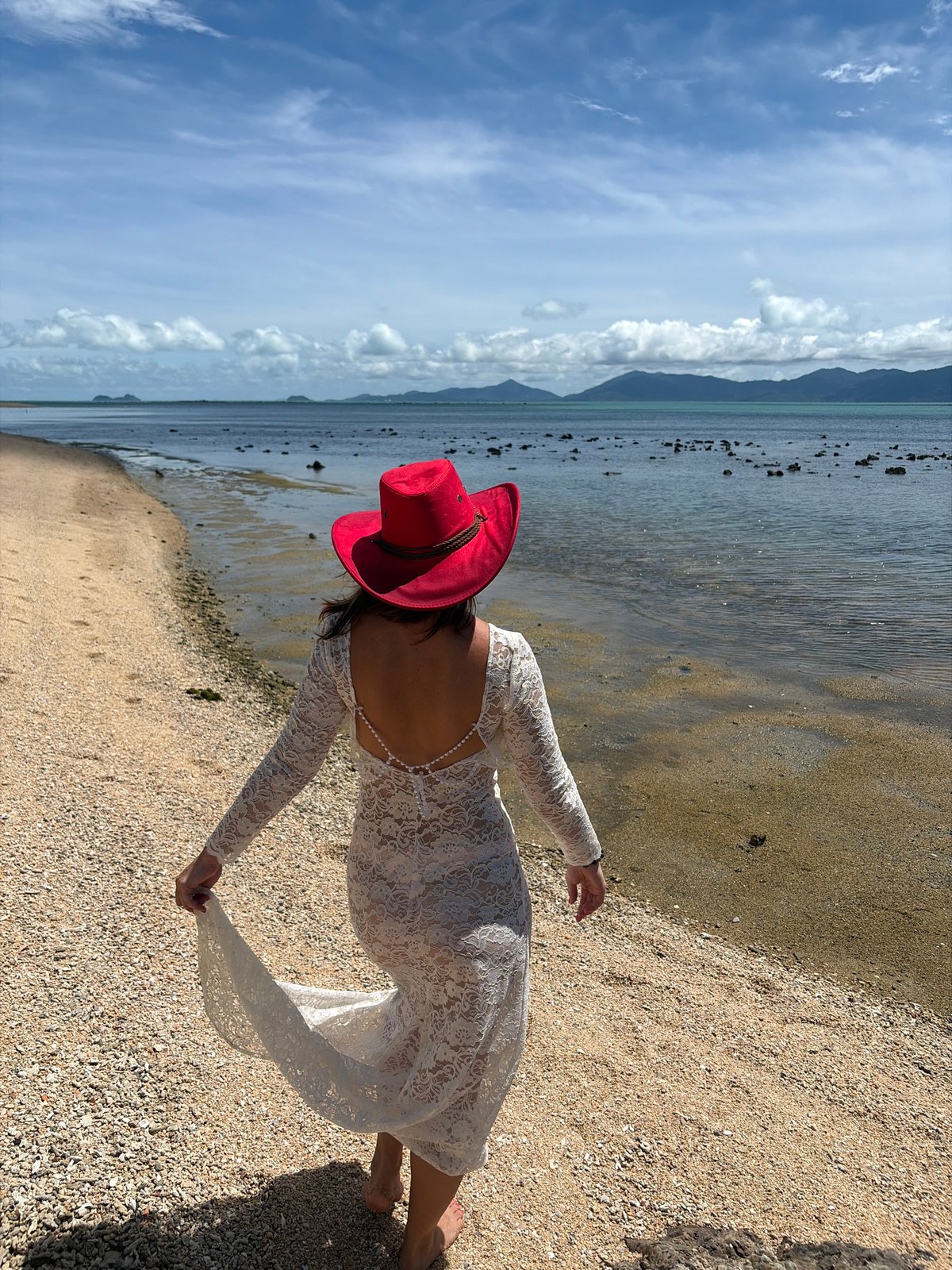 White lace dress shoot along the Baan Bo Phut shoreline