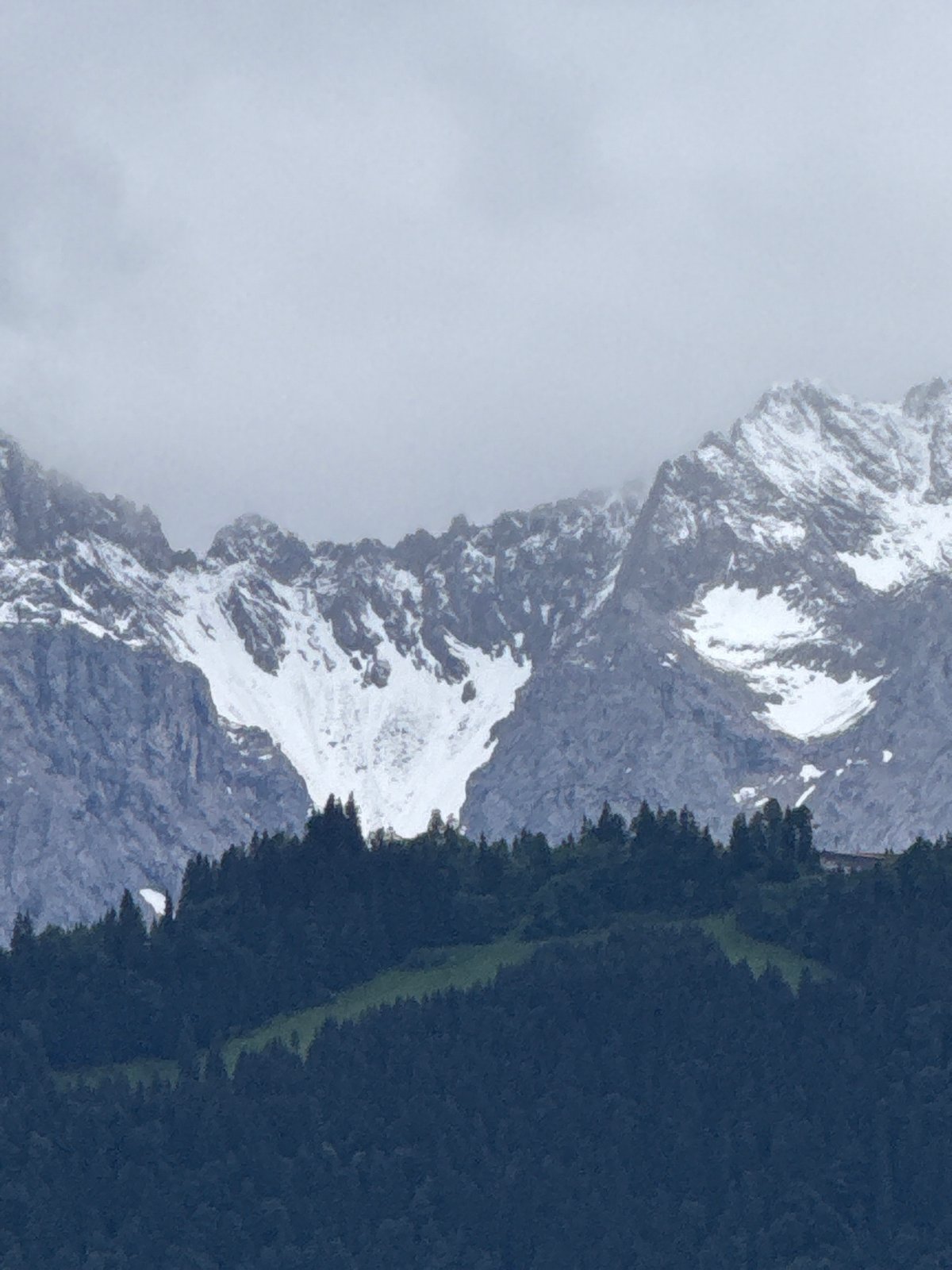 Morning balcony photography session captures Garmisch-Partenkirchen Alpine views