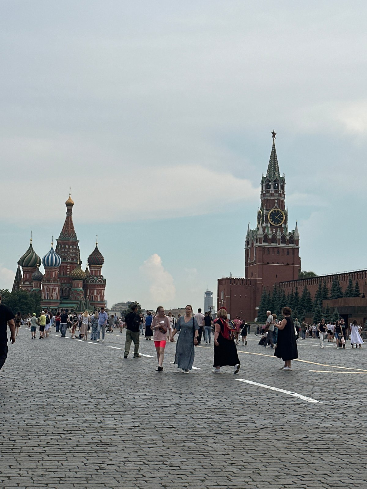 Witness documents plaza, gardens, and ornate architecture over 78 minutes