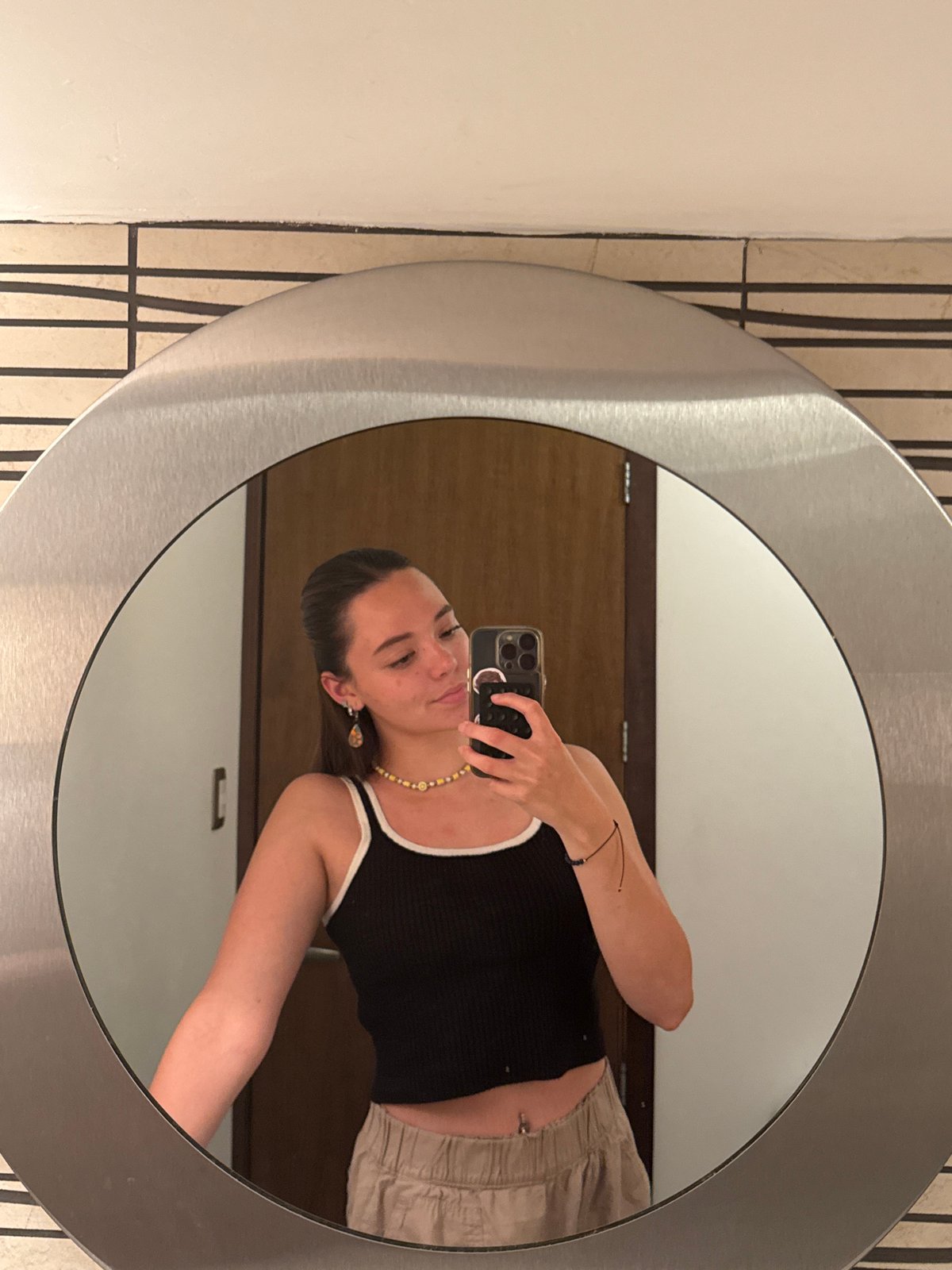 Person takes bathroom selfie in San Bernardino Tlaxcalancingo