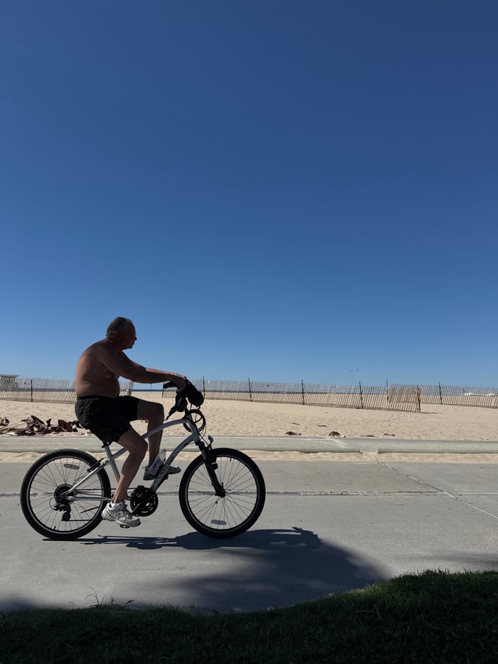 Evening activities captured along Santa Monica beachfront paths