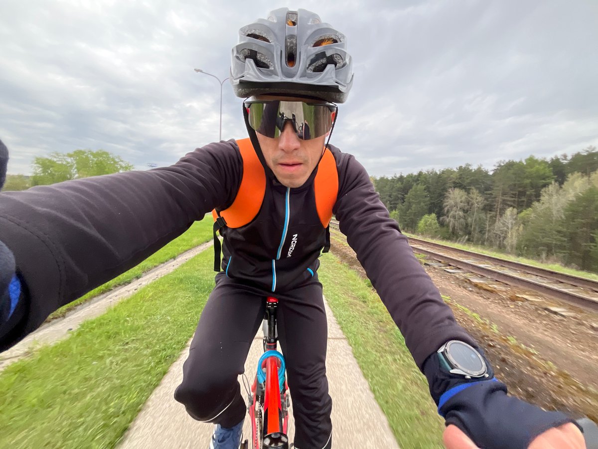 Early morning cyclist documents ride through Chaikovsky, Russia