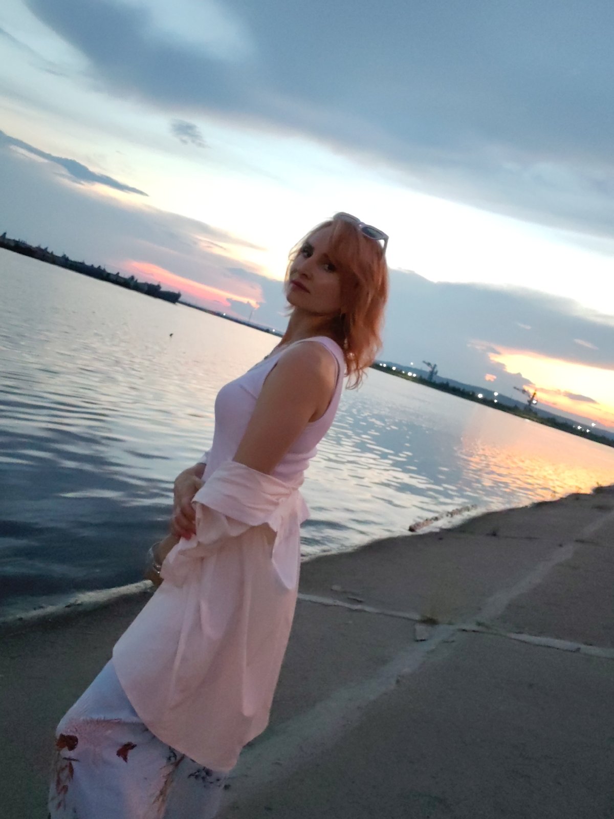 Golden hour portraits and river views in Chaikovsky