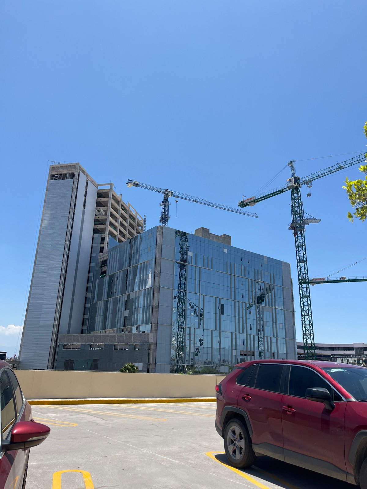 Construction site activity documented in Puebla, Mexico