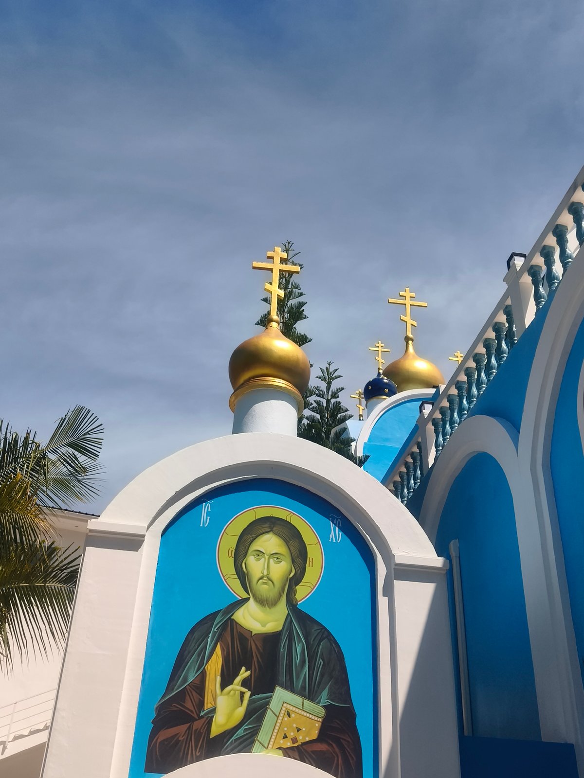 Ko Samui resort area, Orthodox church, and quiet street scenes
