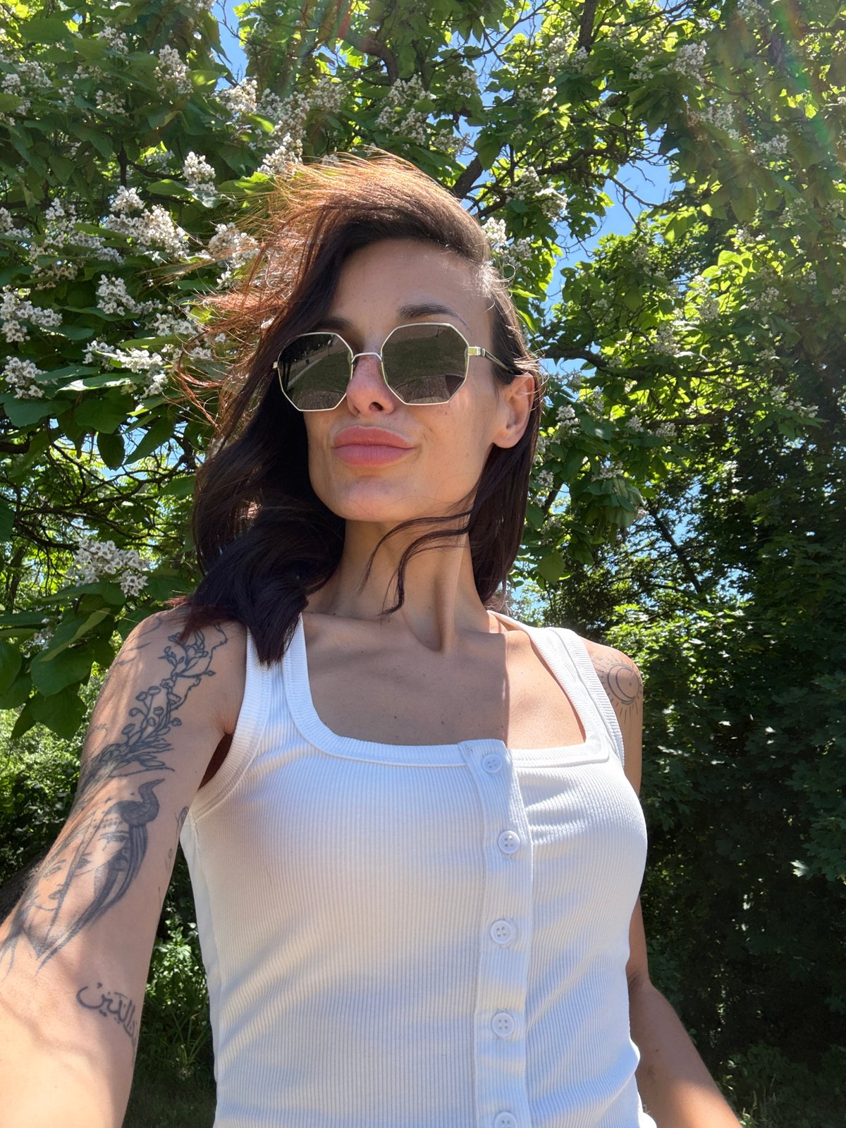 Morning stroll through Pleven's landmarks, selfies along the way