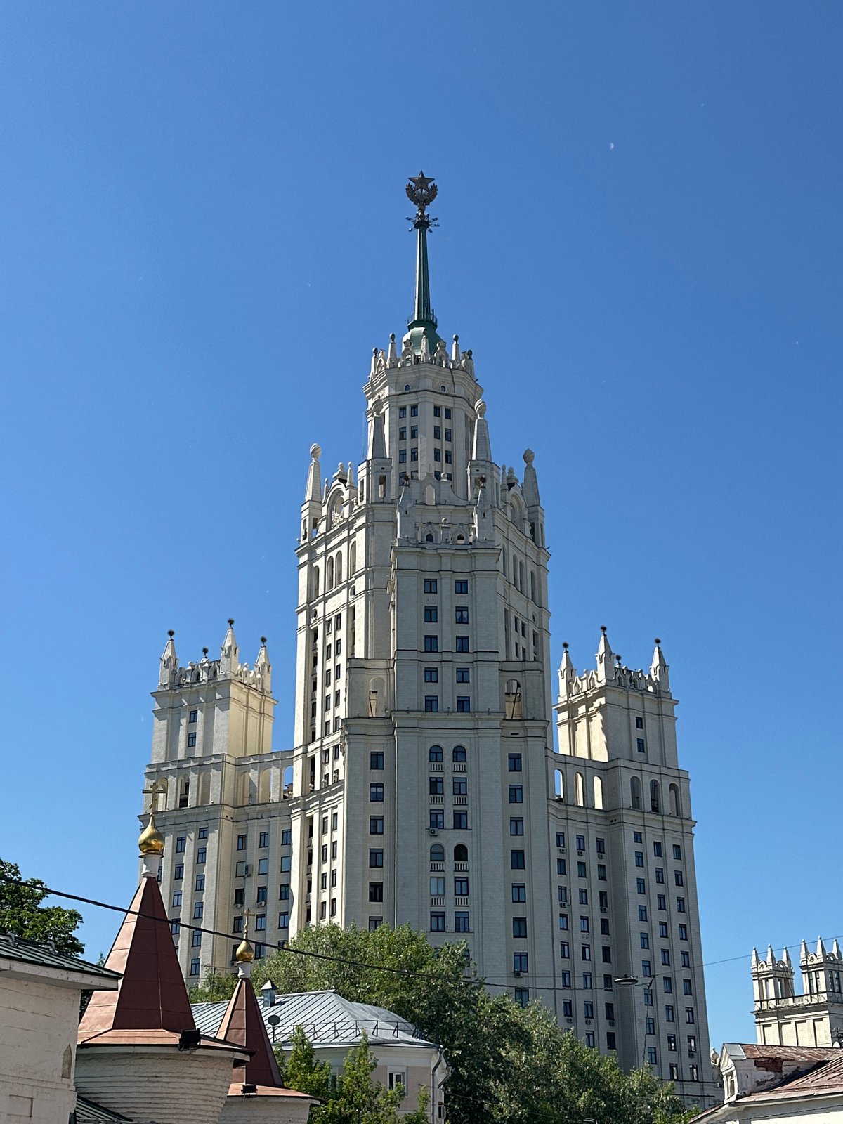 Moscow witness documents Stalinist skyscraper and spring poplar fluff