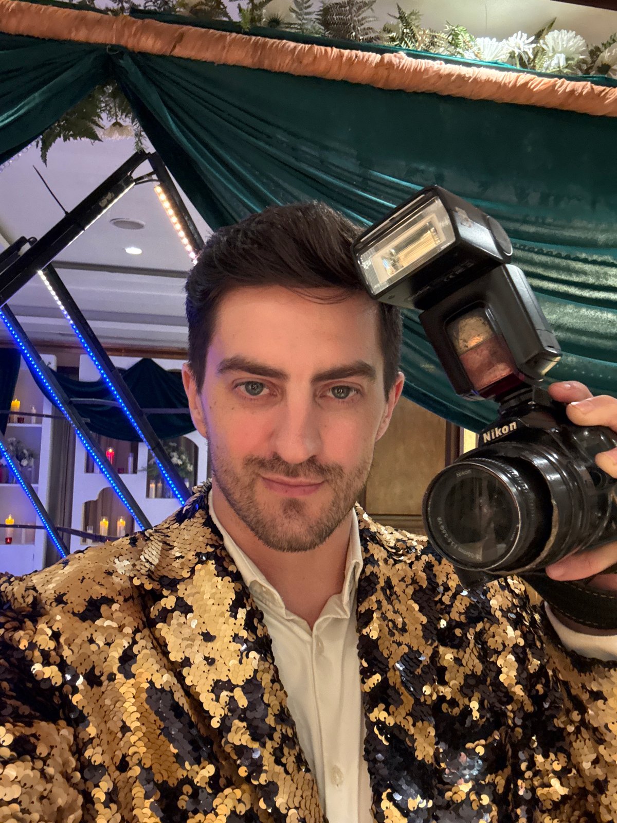 Wedding celebration with photographer documented in Delhi hall