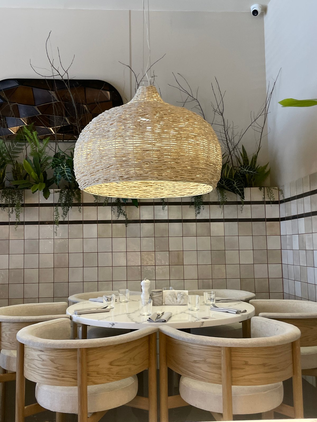 Morning scenes documented across restaurants, shops, streets in Izhevsk