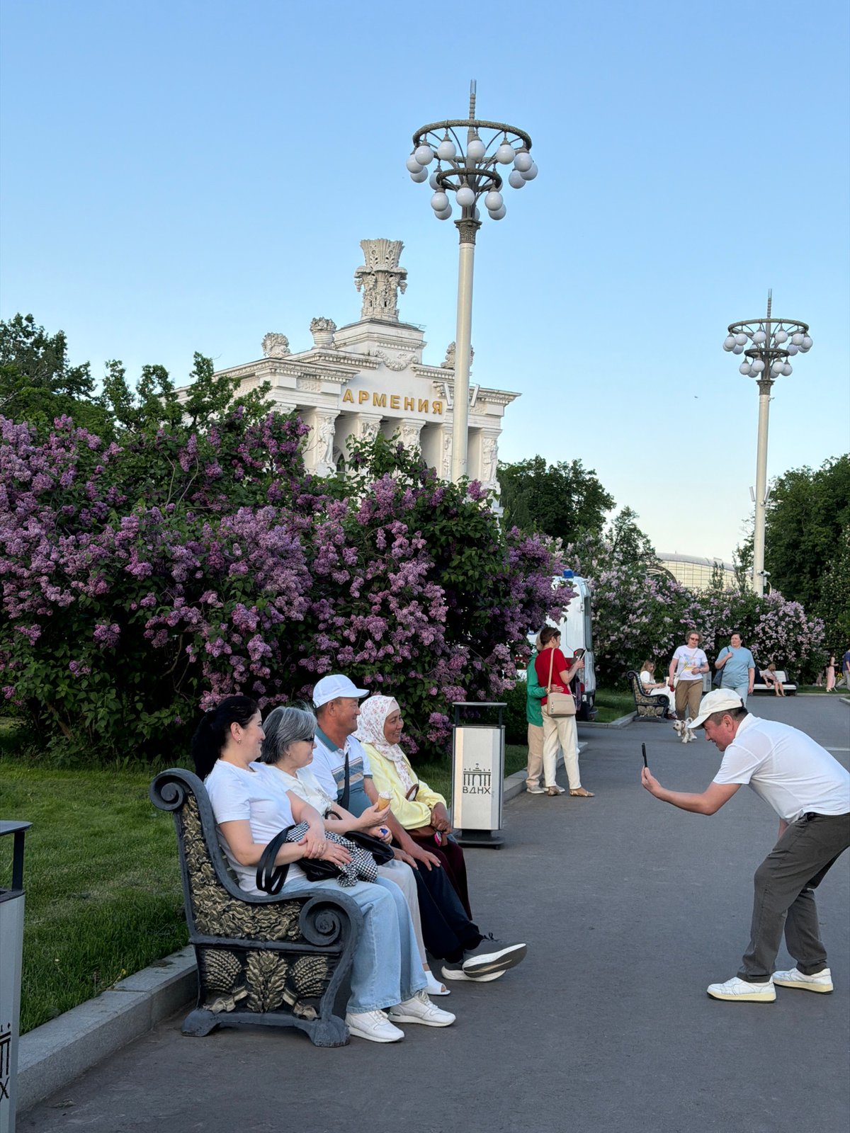 Families visit Moscow's VDNKh exhibition during spring bloom season