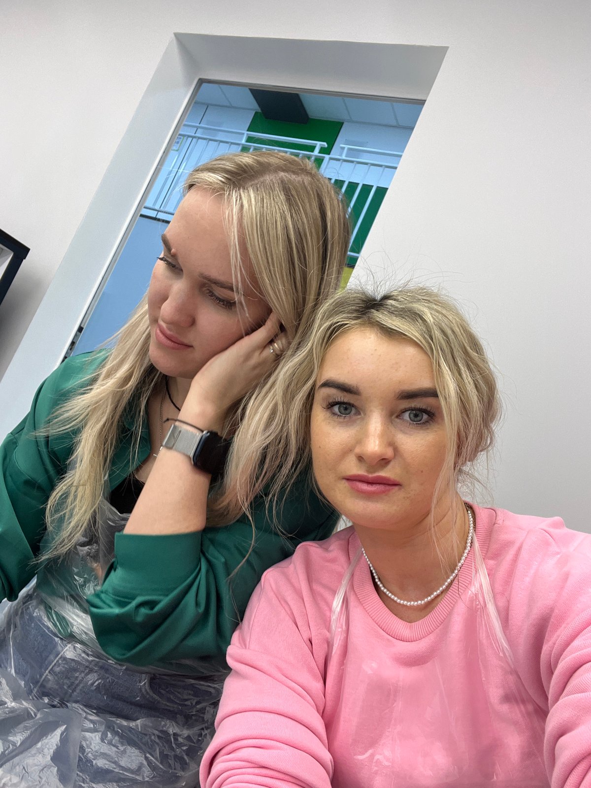 Beauty salon sessions documented in Izhevsk, Russia