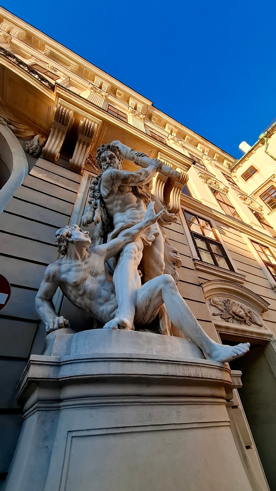 Golden hour walk through Vienna's Hofburg and surrounding landmarks