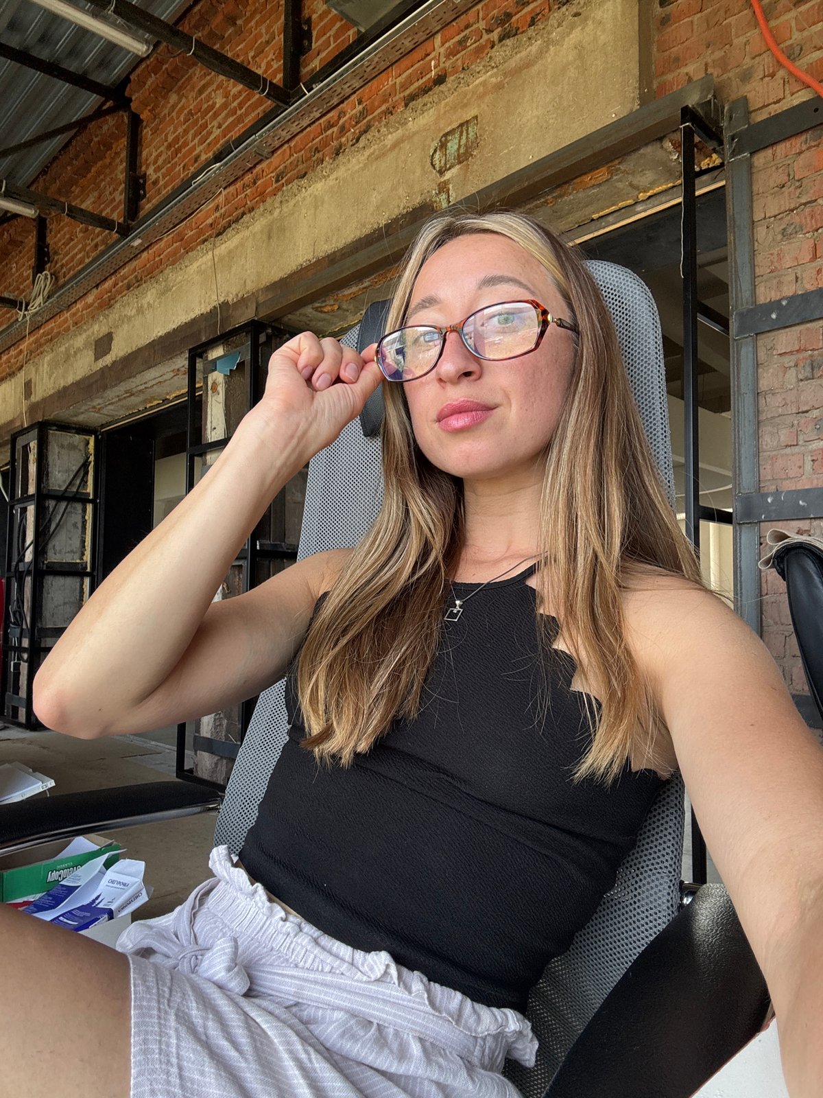 Quick selfie session in a Chaikovsky office chair