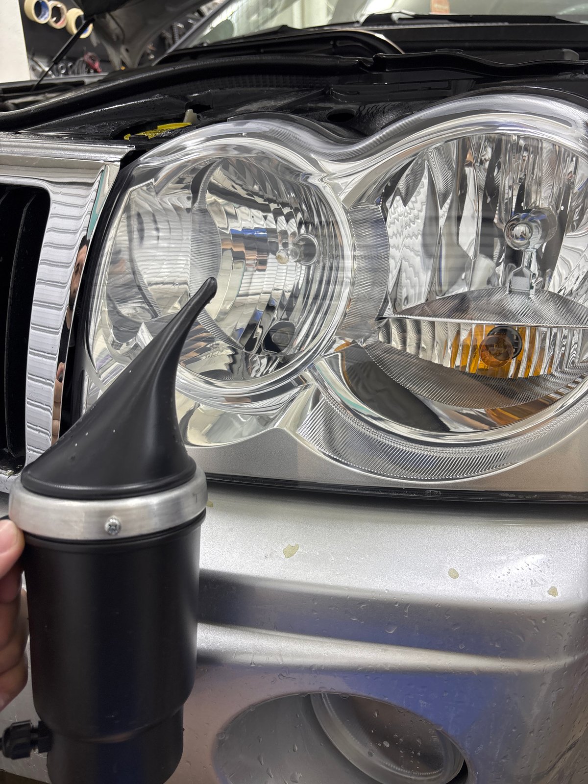 Vehicle headlight restoration work performed in Plovdiv Saturday morning
