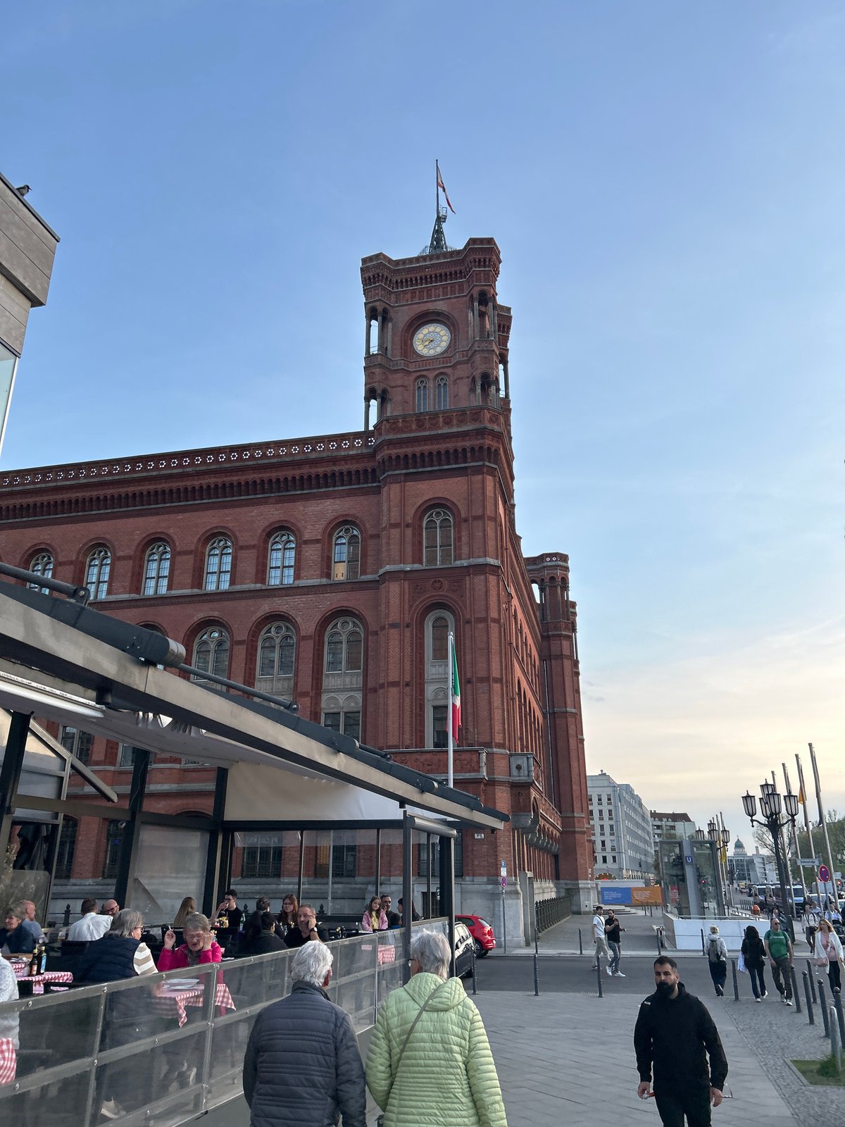 Berlin landmarks documented under clear skies Friday evening