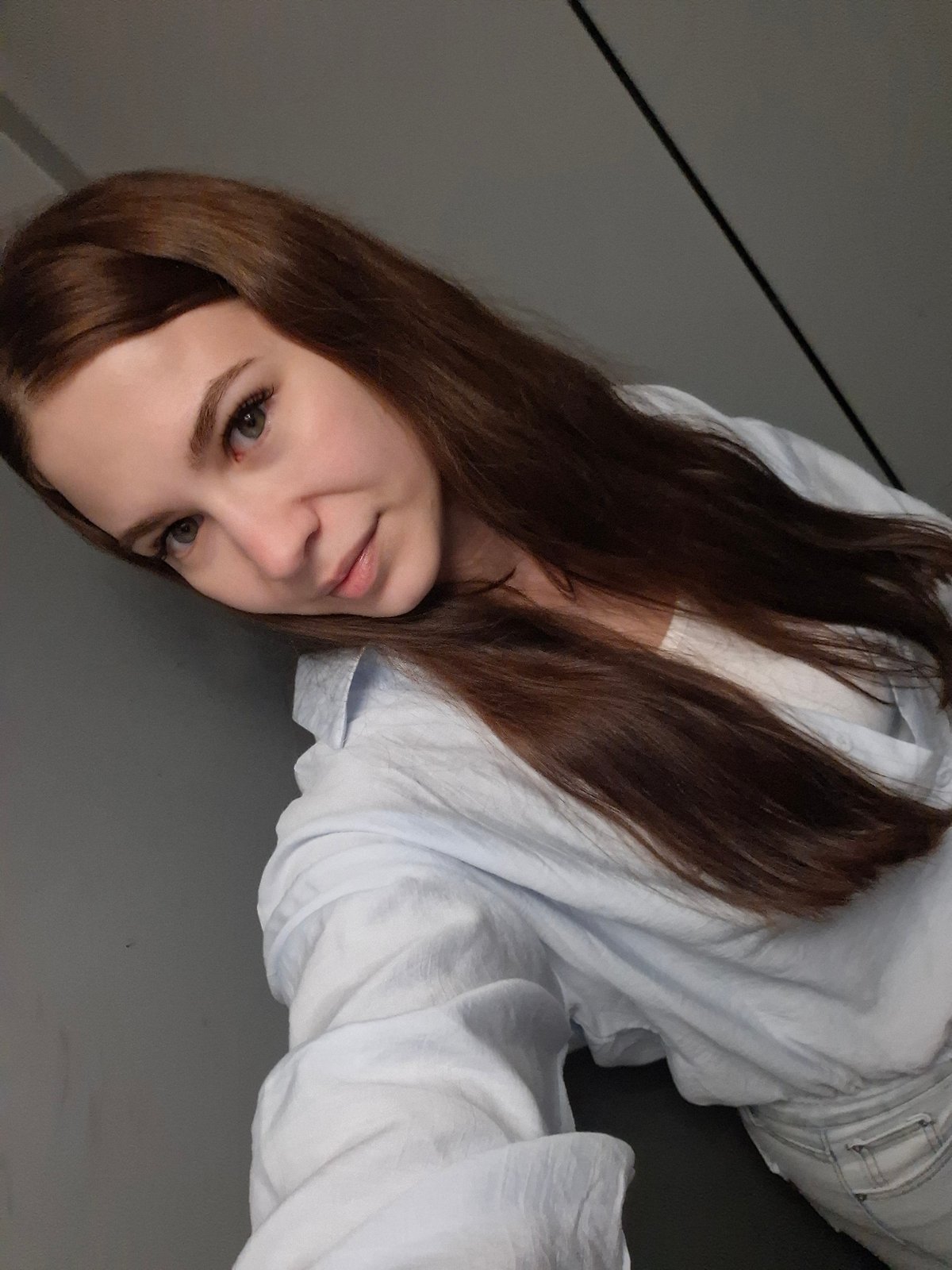 Woman documents skincare routine in selfies in Chaikovsky