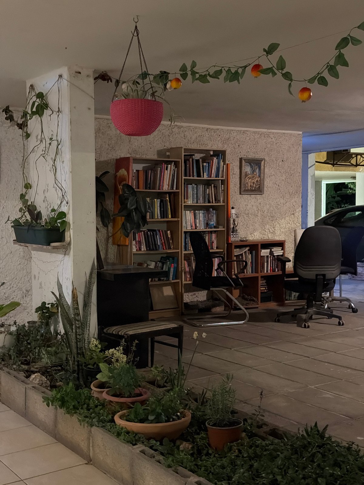 Evening residential scenes documented across Tel-Aviv neighborhoods