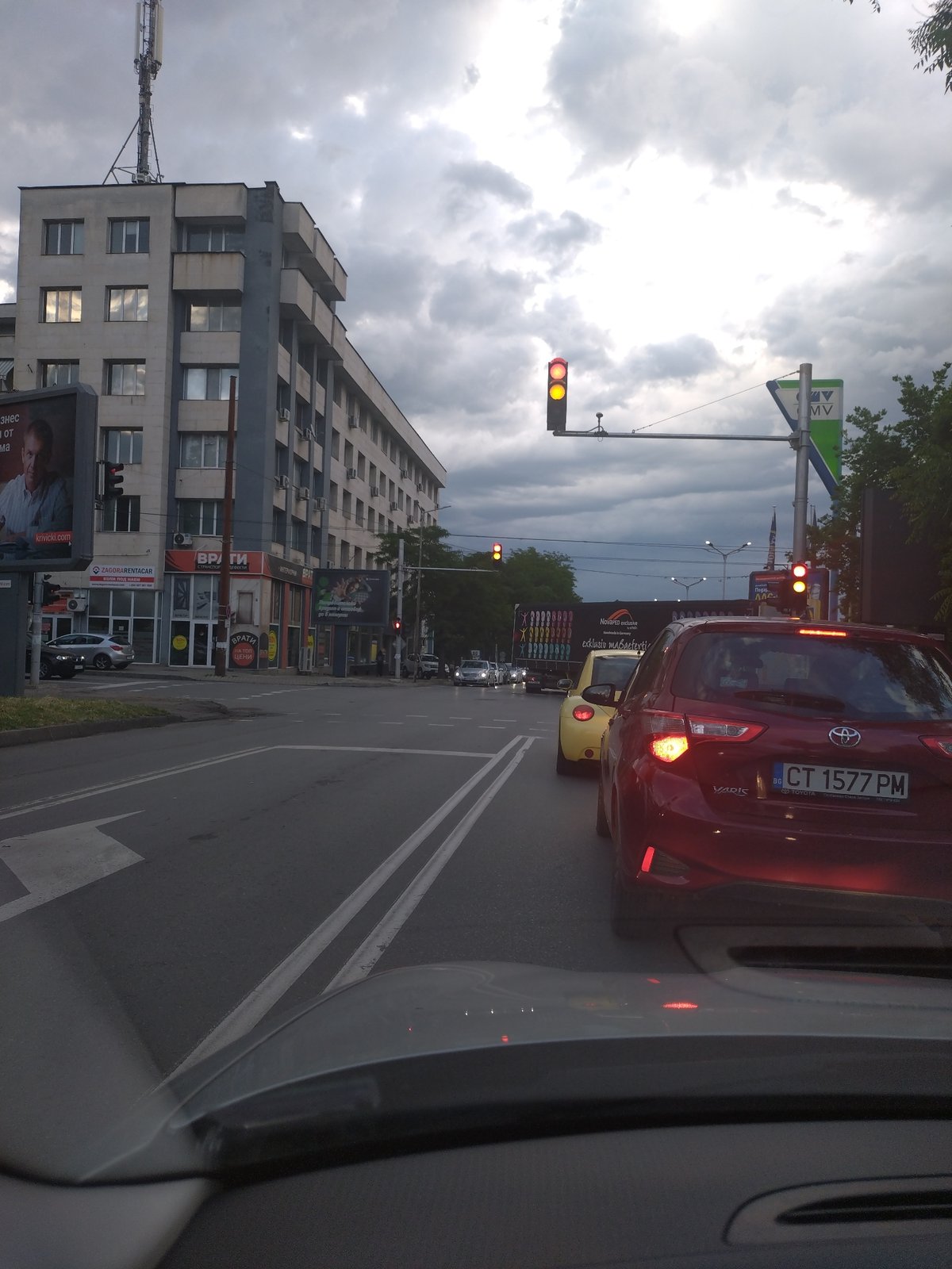 Witness documents everyday scenes around Stara Zagora on overcast afternoon