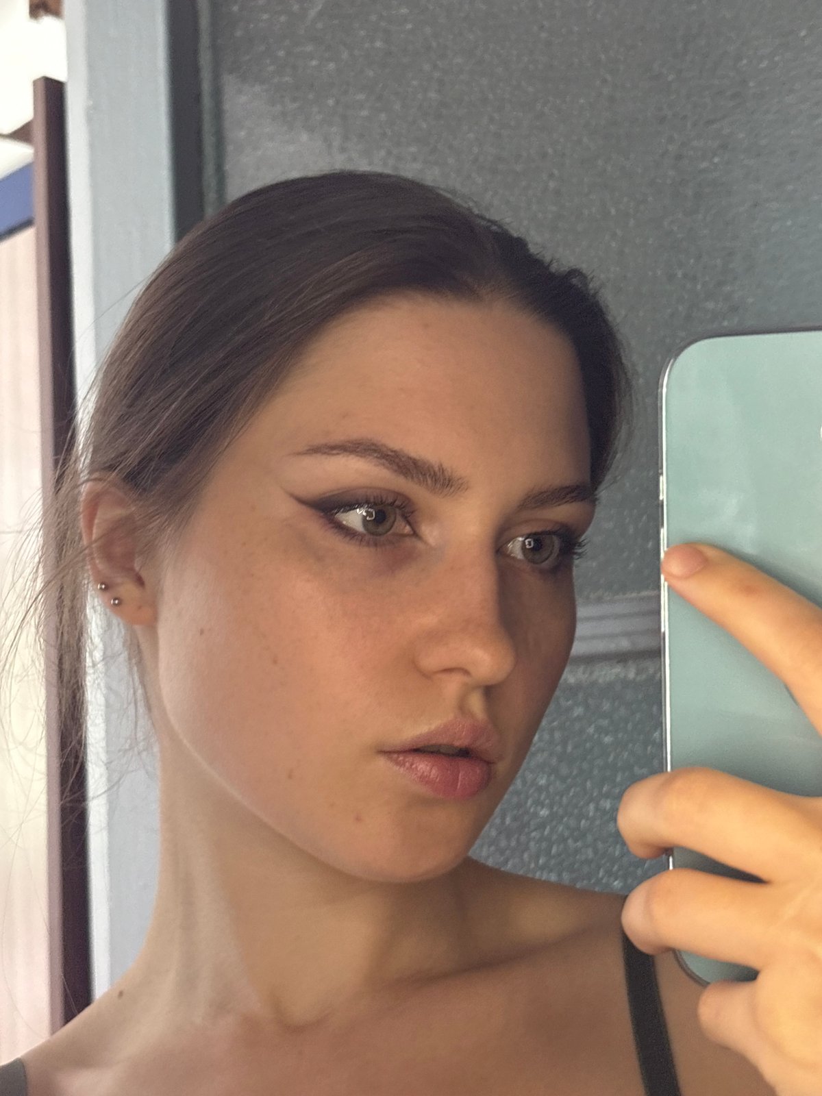 Selfie session in Saint Petersburg, midday indoors