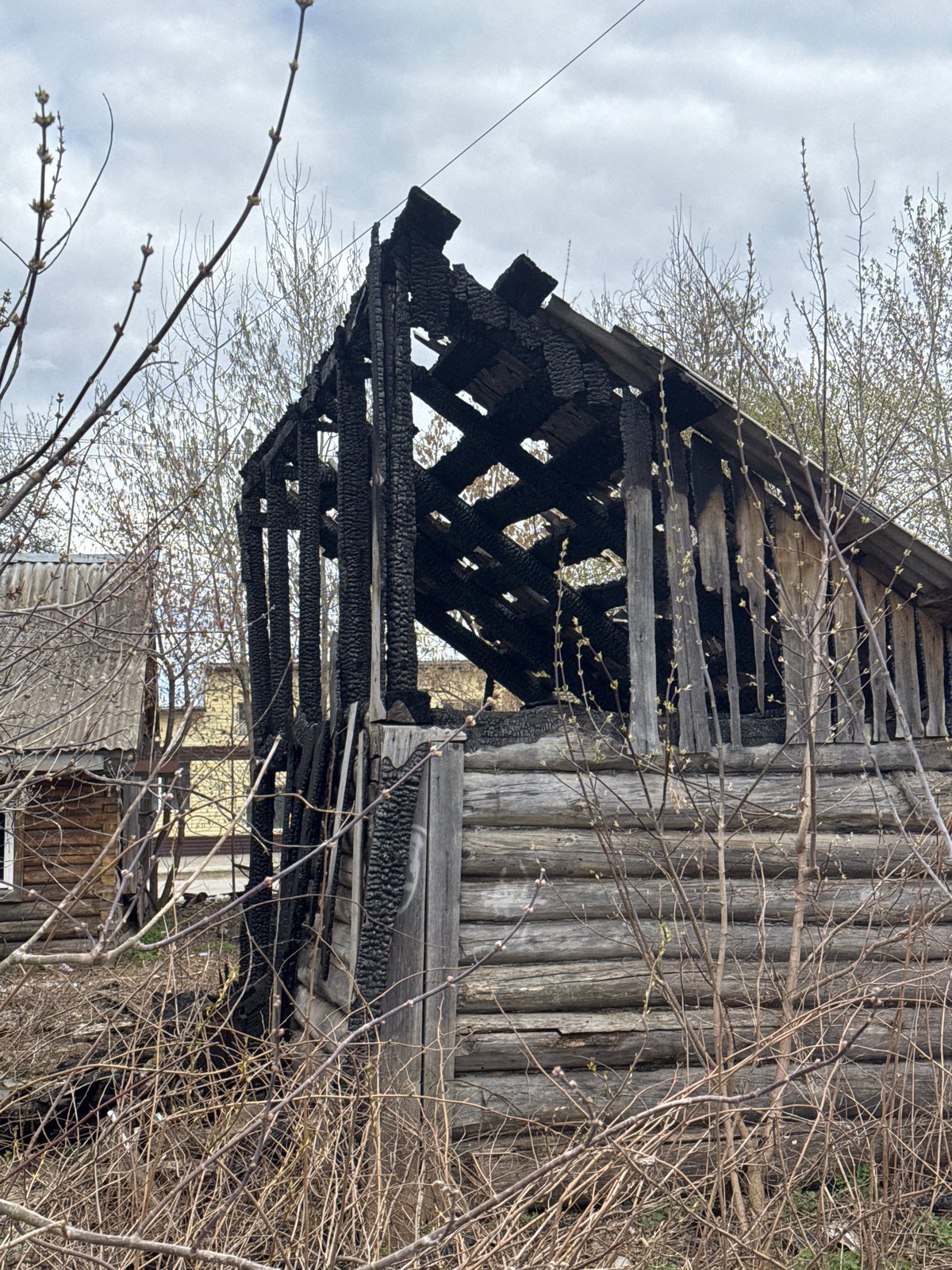 Fire damage documented across multiple structures in Zav'yalovo