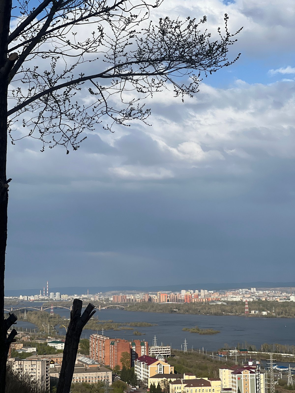 Spring views captured overlooking Yenisei River in Krasnoyarsk