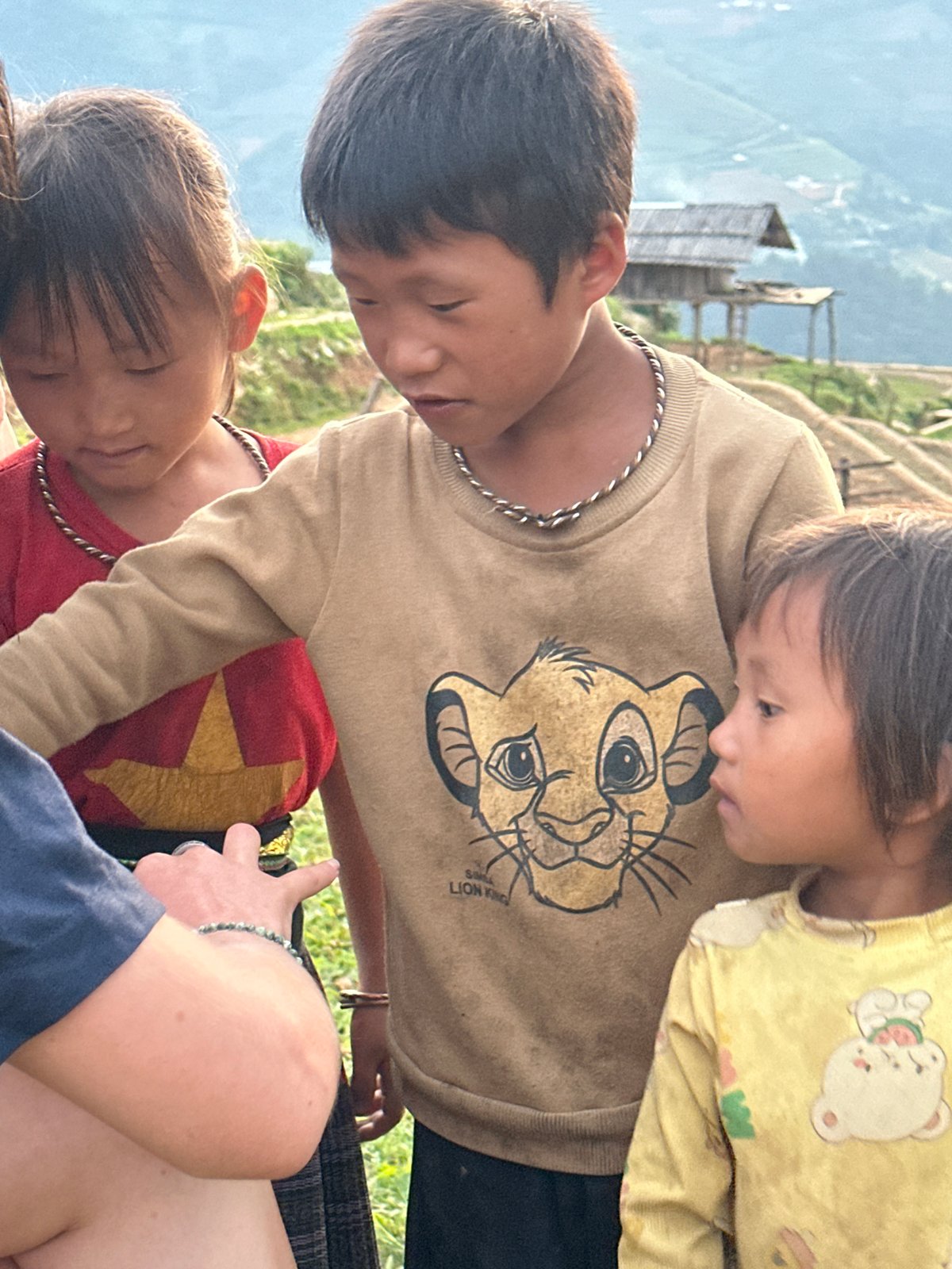 Family gathering captured in Mù Cang Chải rice terraces