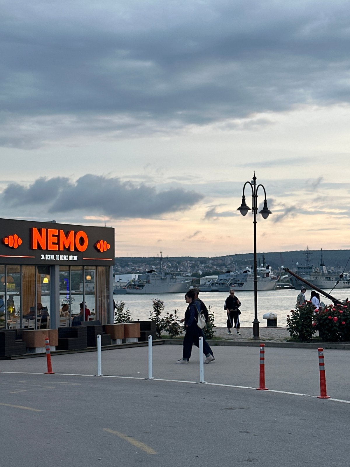 Luxury cars and waterfront dining documented in Varna, Bulgaria