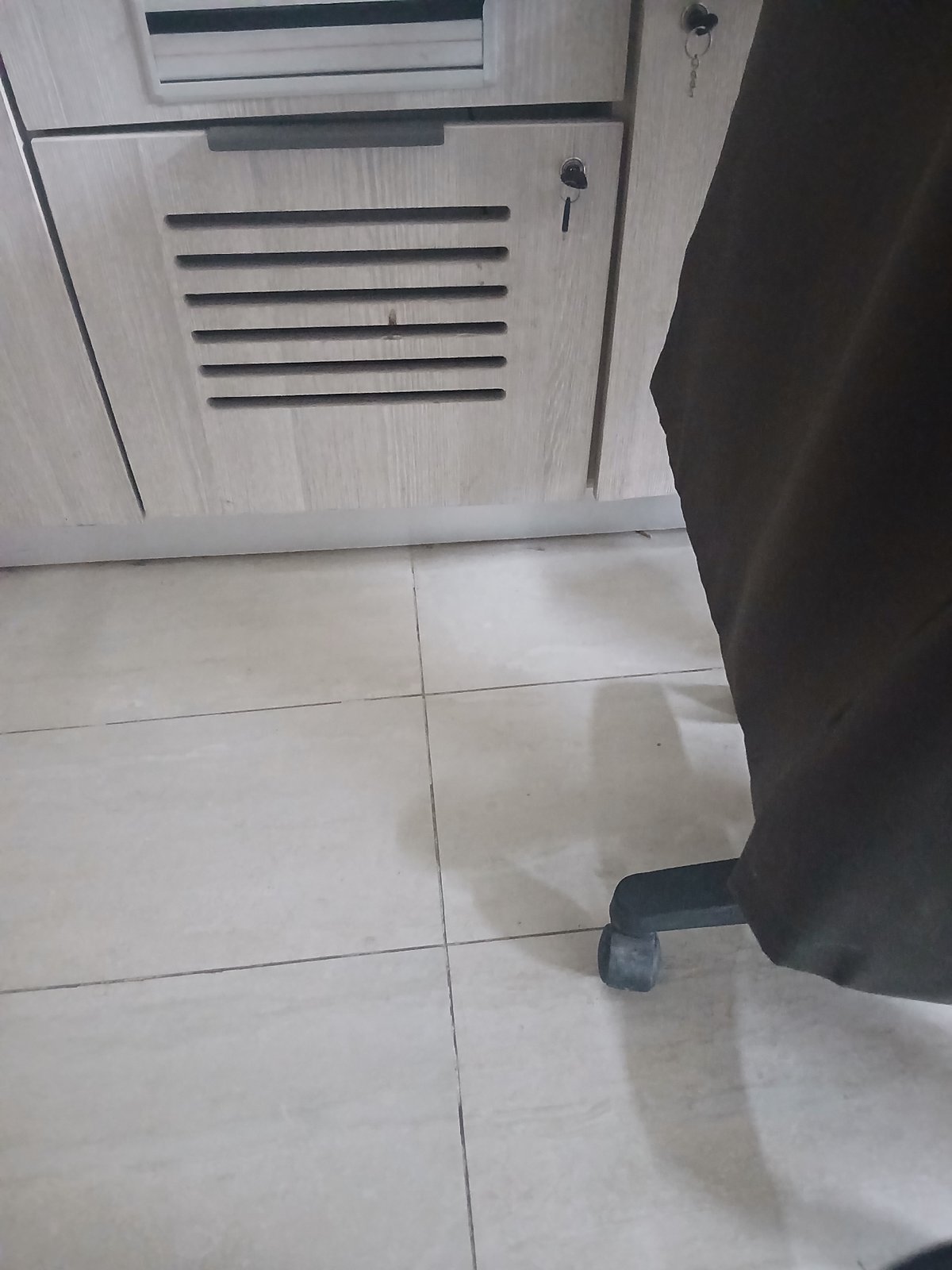 Afternoon office scenes and workspace details in Peshawar