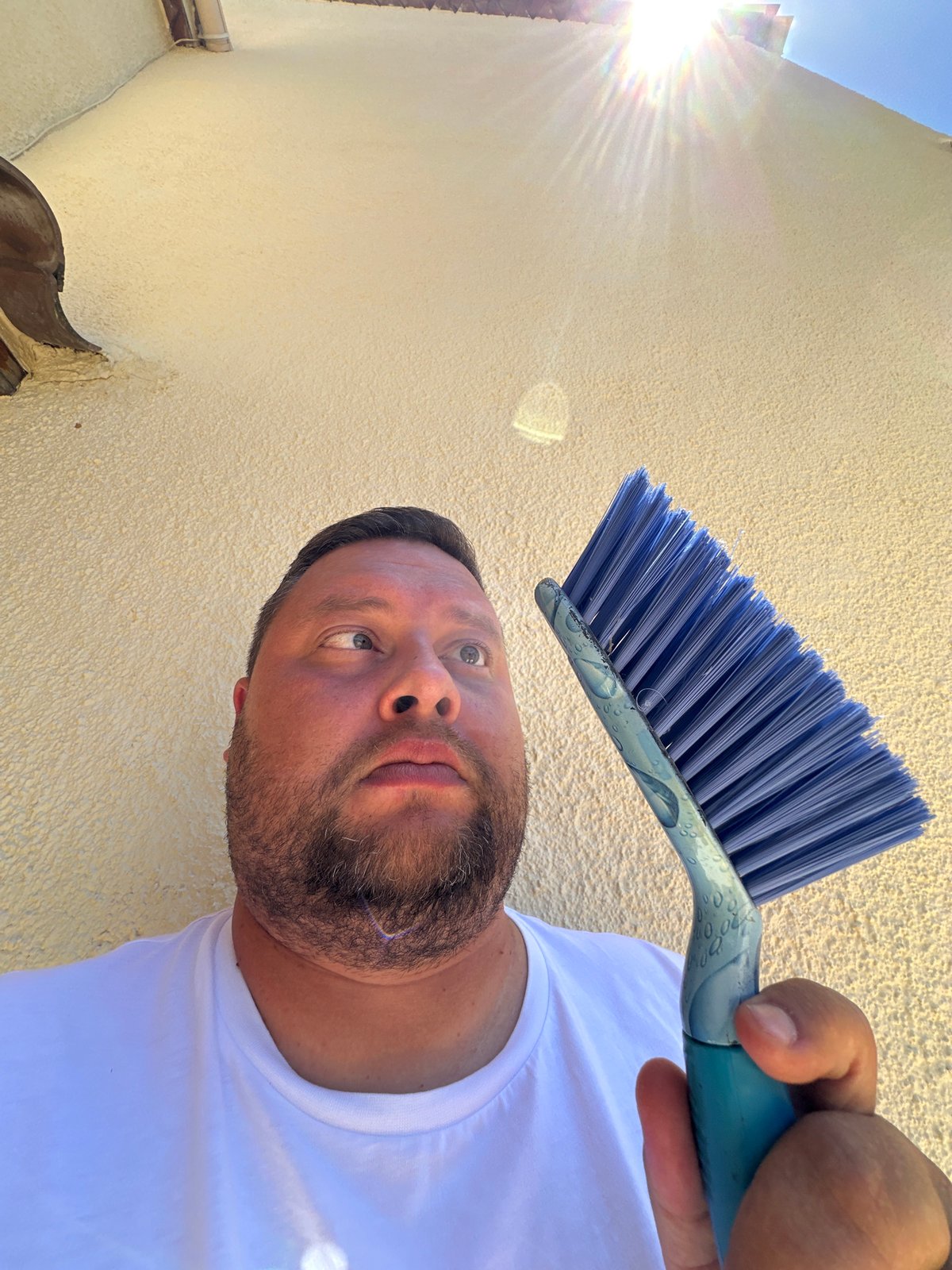 Man documents Friday morning routine in Spanish coastal town