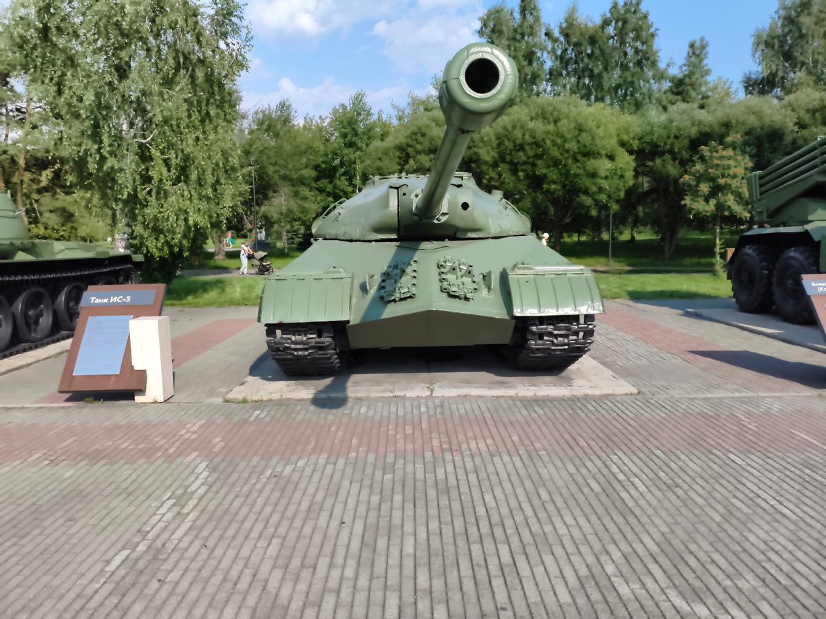 Soviet WWII military hardware on display at Chelyabinsk memorial