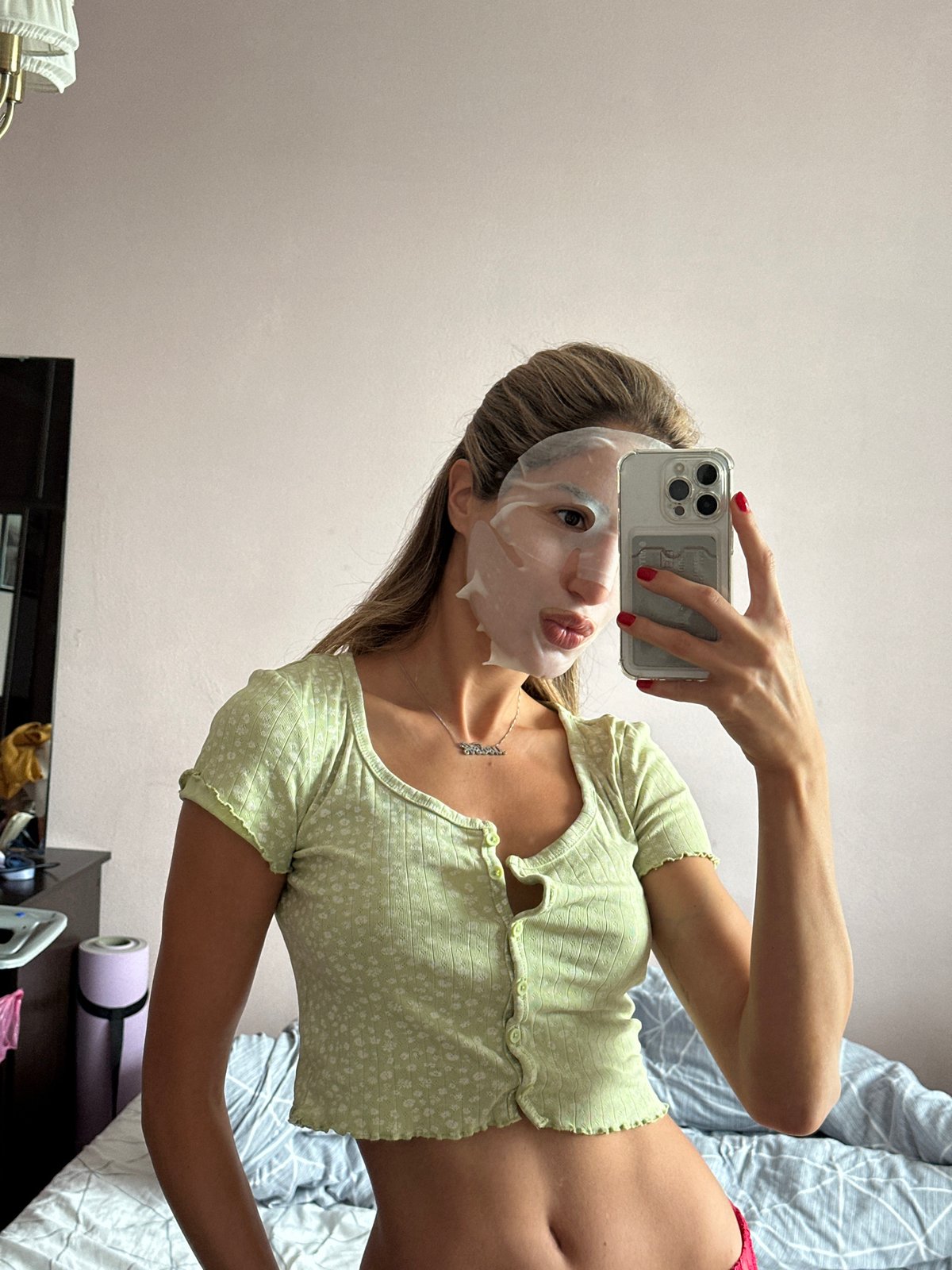 Sheet mask selfies and a quiet Moscow park, same morning