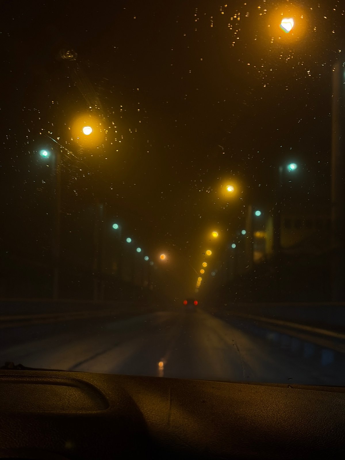 Nighttime drive through Chaikovsky tunnel captured from Ford Focus