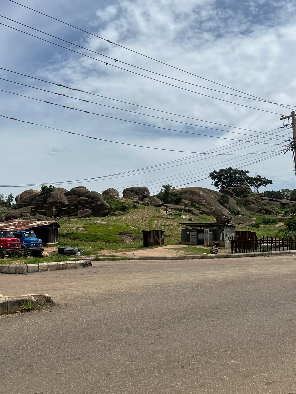 Jos, Nigeria: granite boulders, hillside settlements, and street life