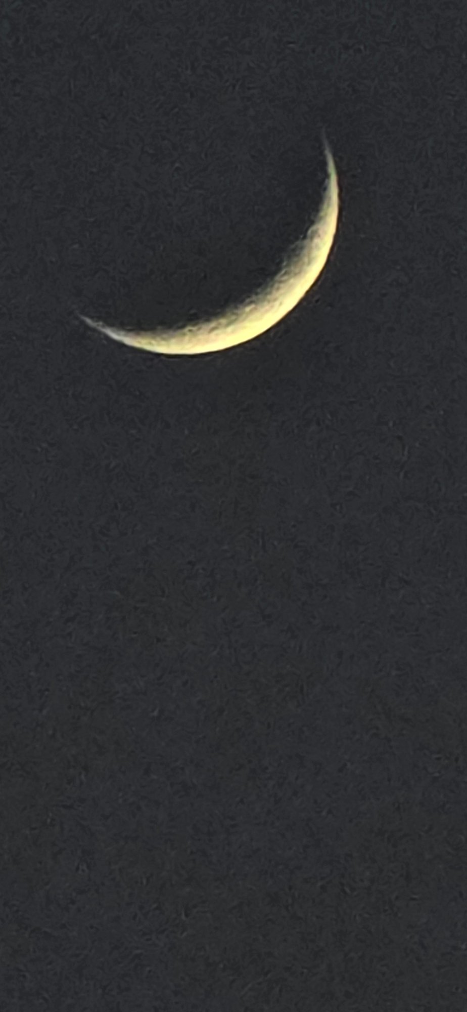 Crescent moon observed during twilight in Benasque, Spain