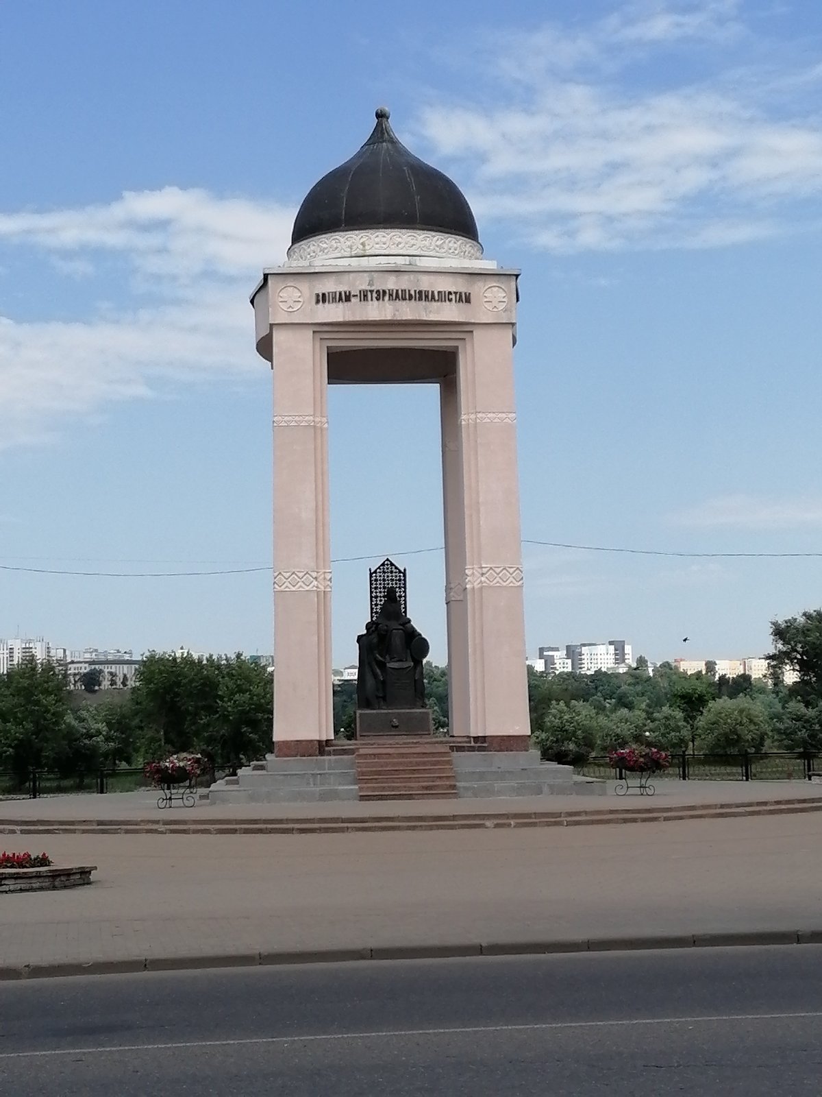 Riverside parks, monuments, and city landmarks in Mogilev